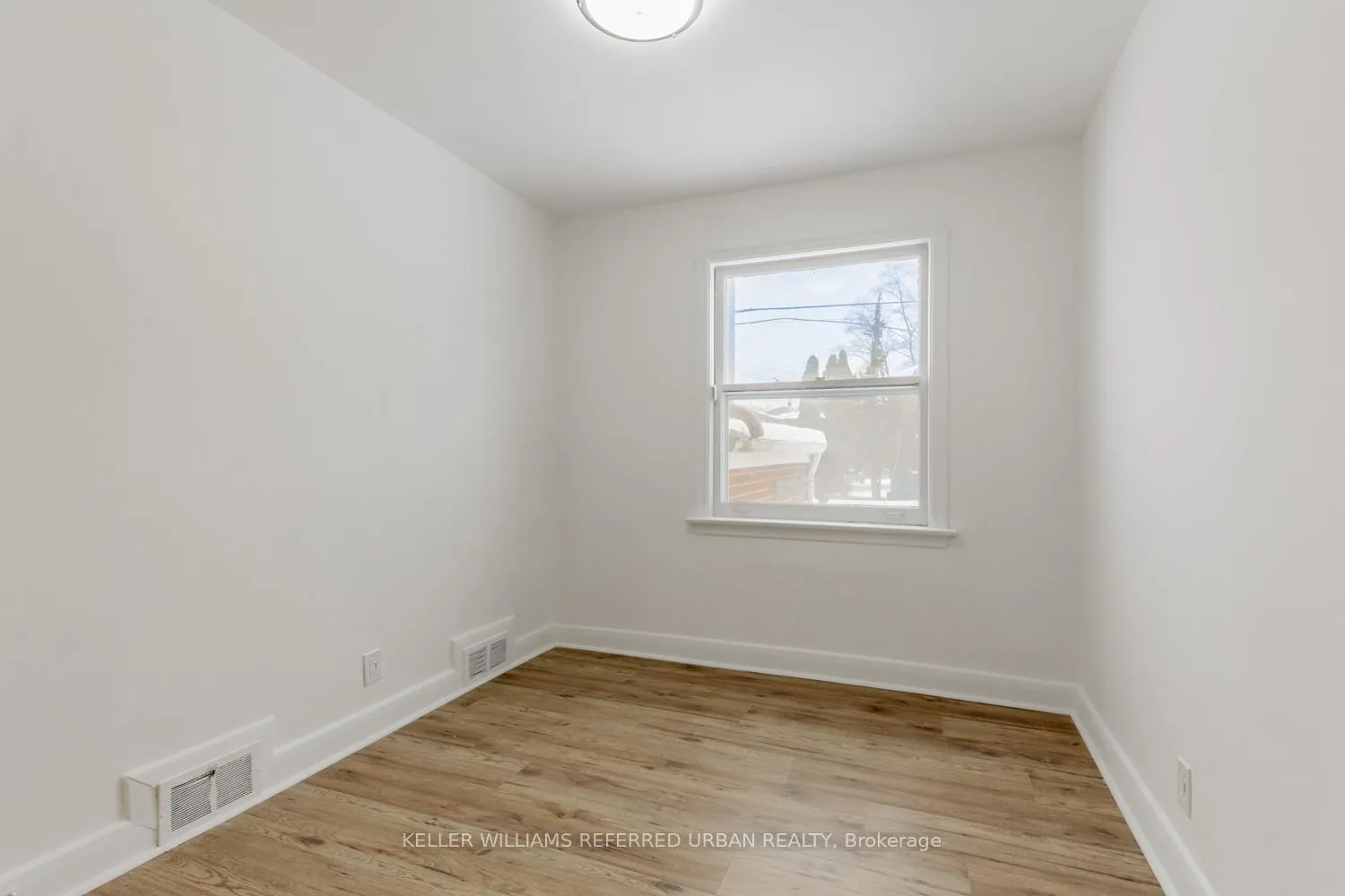 Photo 17 of 93 Glen Rush Boulevard, Toronto, Bedford Park-Nortown — HOMEH