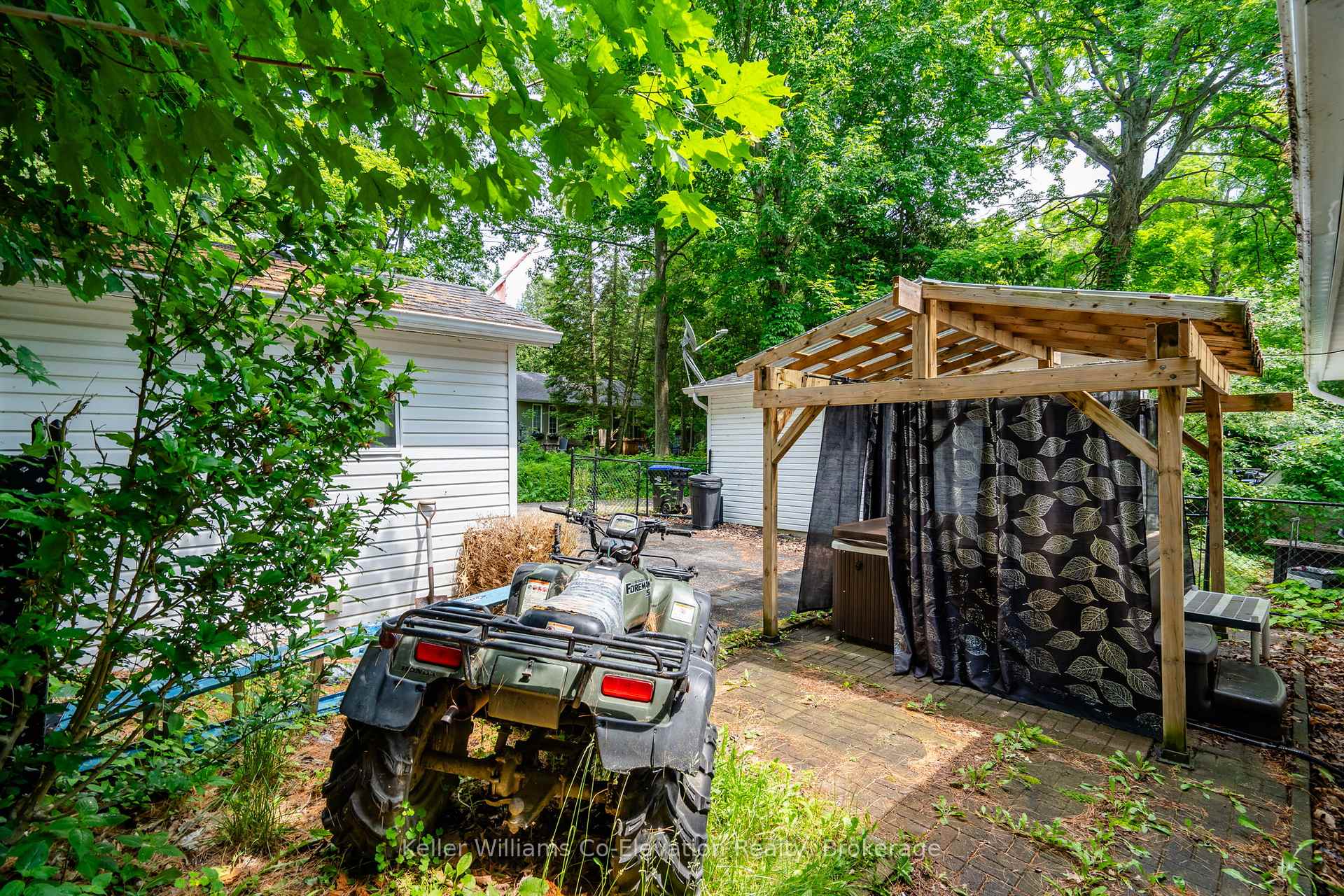 Photo 17 of 137 Oliver Drive, Tiny, Rural Tiny — HOMEH