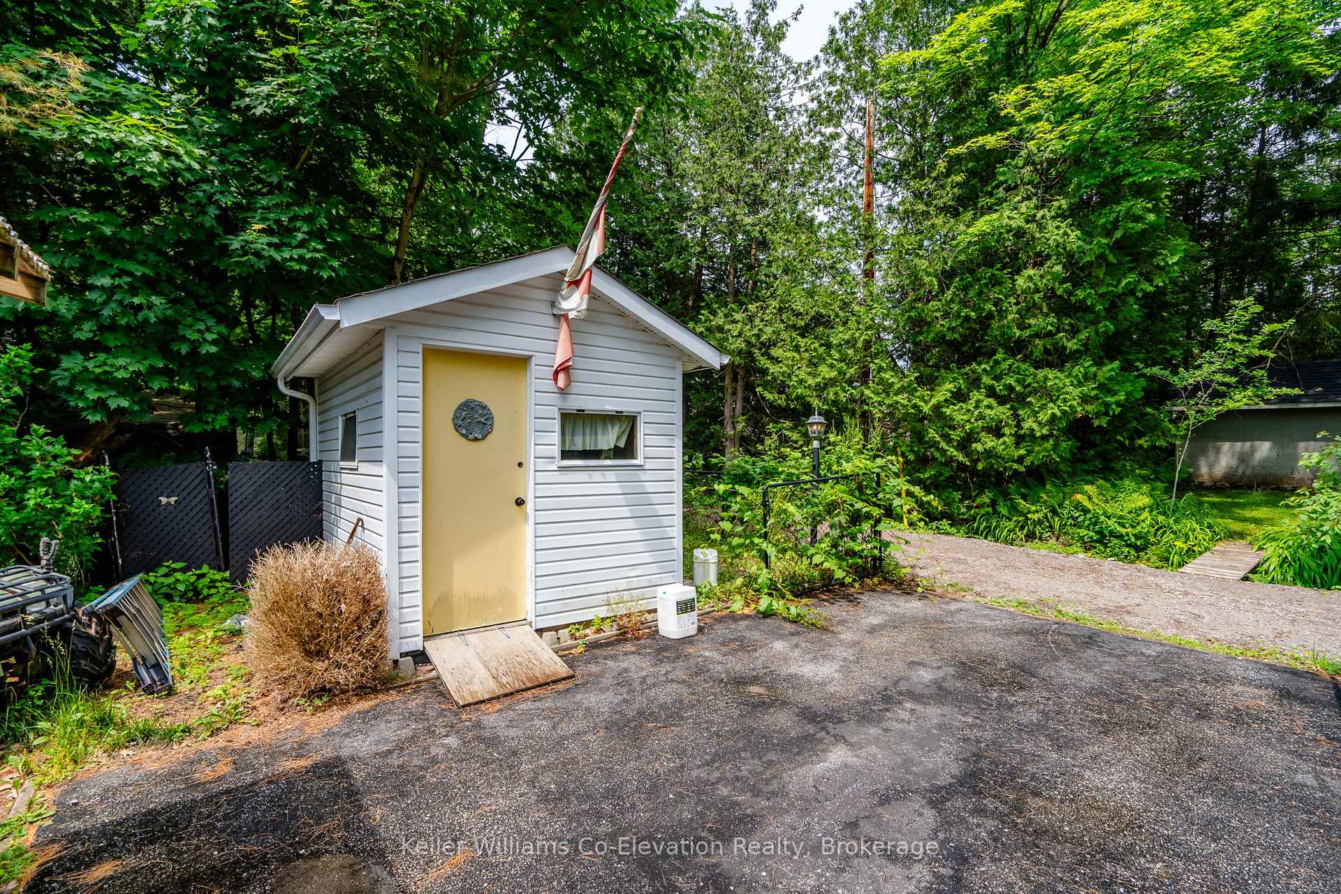 Photo 18 of 137 Oliver Drive, Tiny, Rural Tiny — HOMEH
