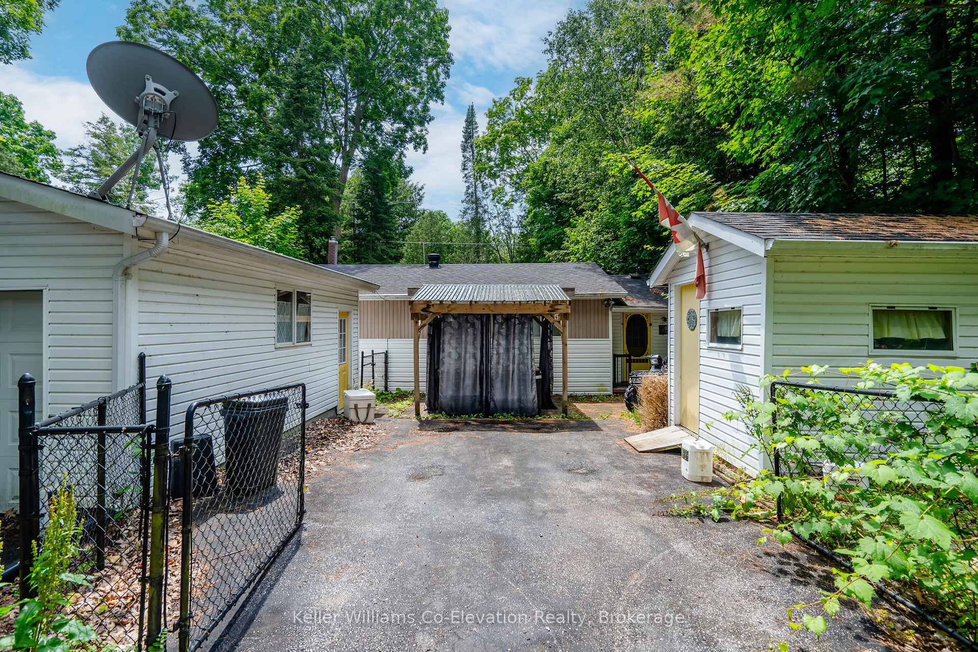 Photo 19 of 137 Oliver Drive, Tiny, Rural Tiny — HOMEH