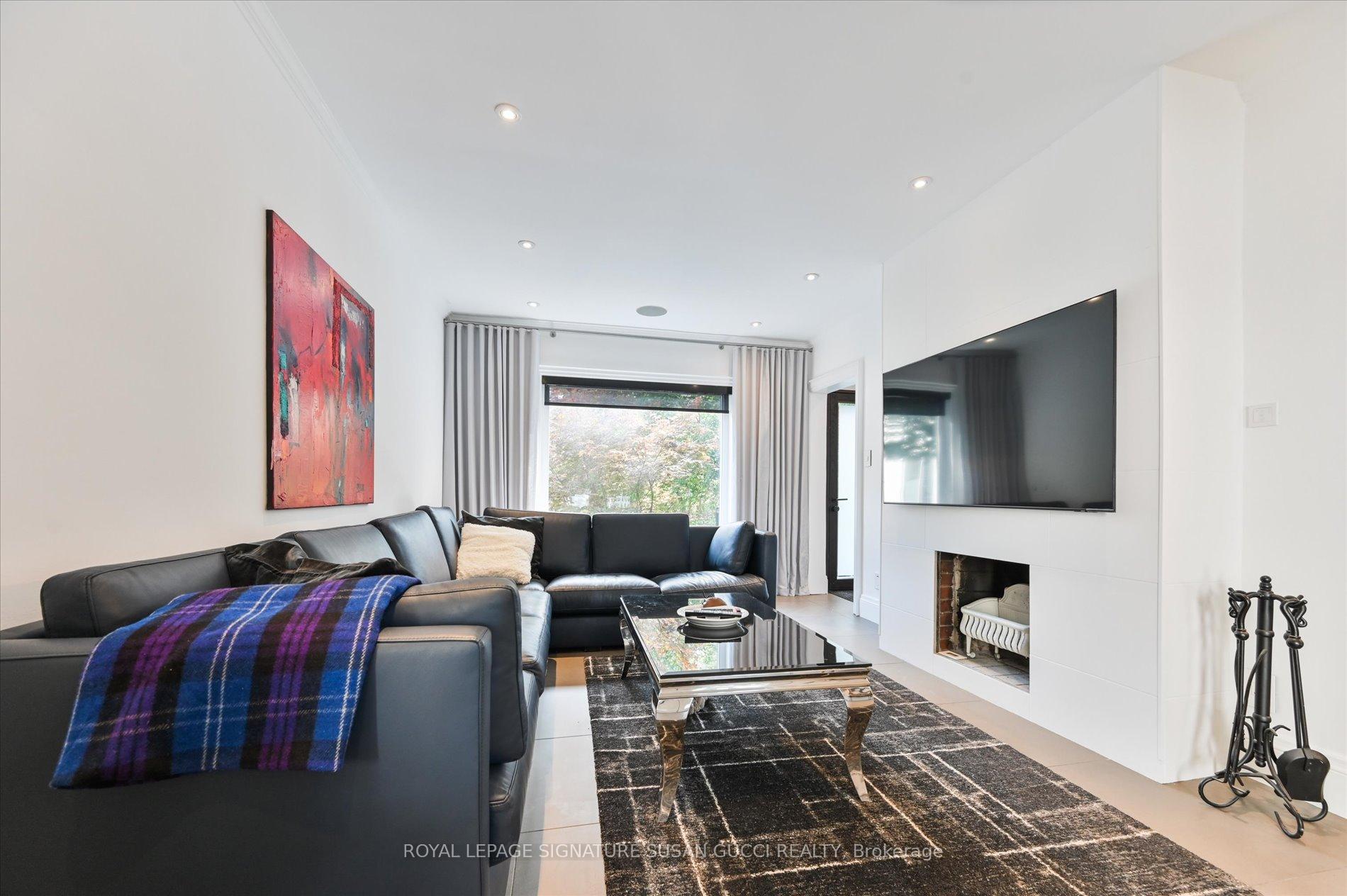 Photo 10 of 34 Glenwood Crescent, Toronto, O'Connor-Parkview — HOMEH