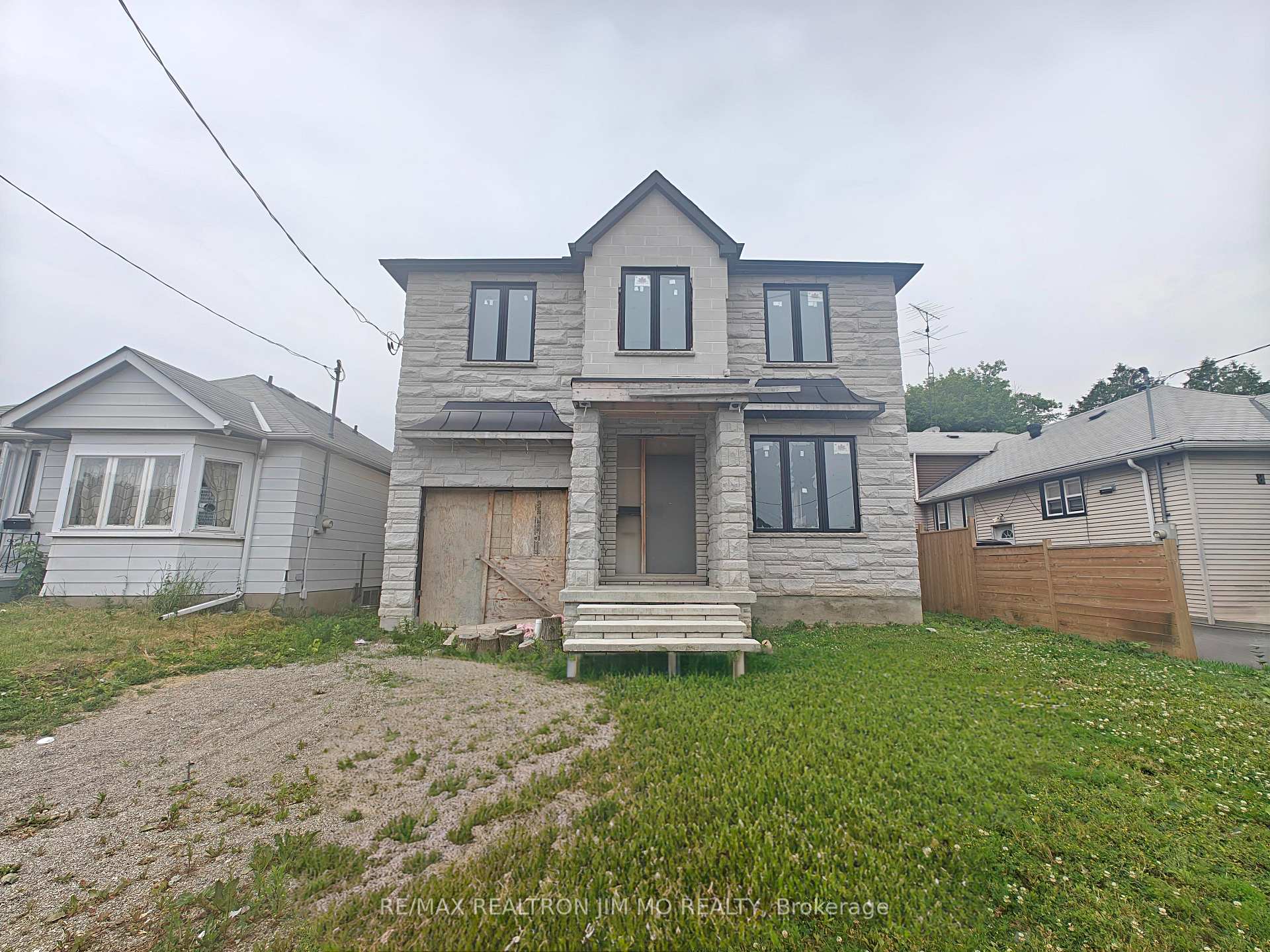 Front of 6 Cotton Avenue