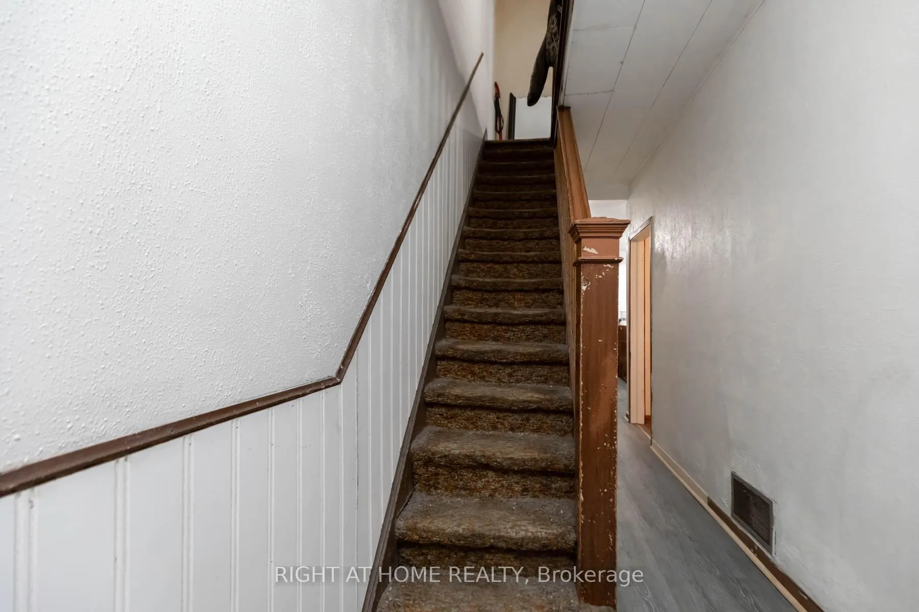 Photo 13 of 18 Mallon Avenue, Toronto, South Riverdale — HOMEH