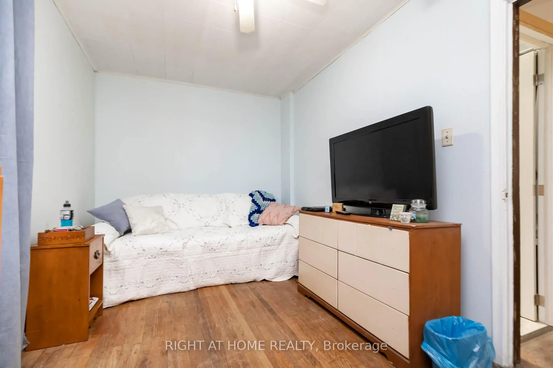 Photo 21 of 18 Mallon Avenue, Toronto, South Riverdale — HOMEH