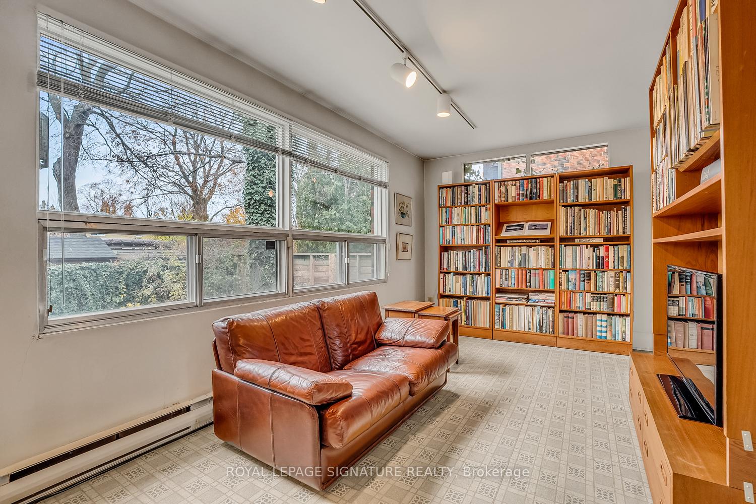 Photo 12 of 72 Bessborough Drive, Toronto, Leaside — HOMEH