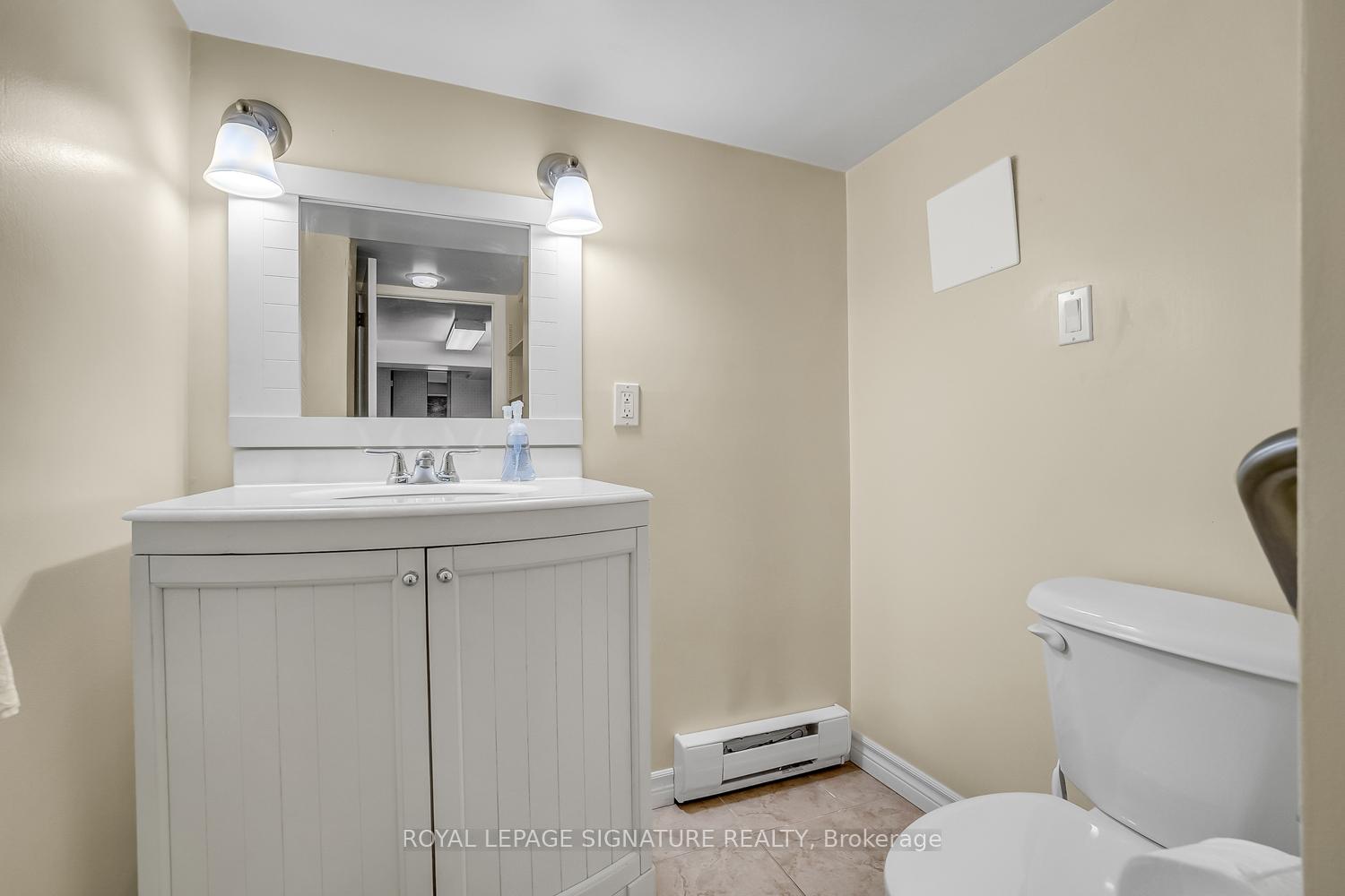 Photo 34 of 72 Bessborough Drive, Toronto, Leaside — HOMEH