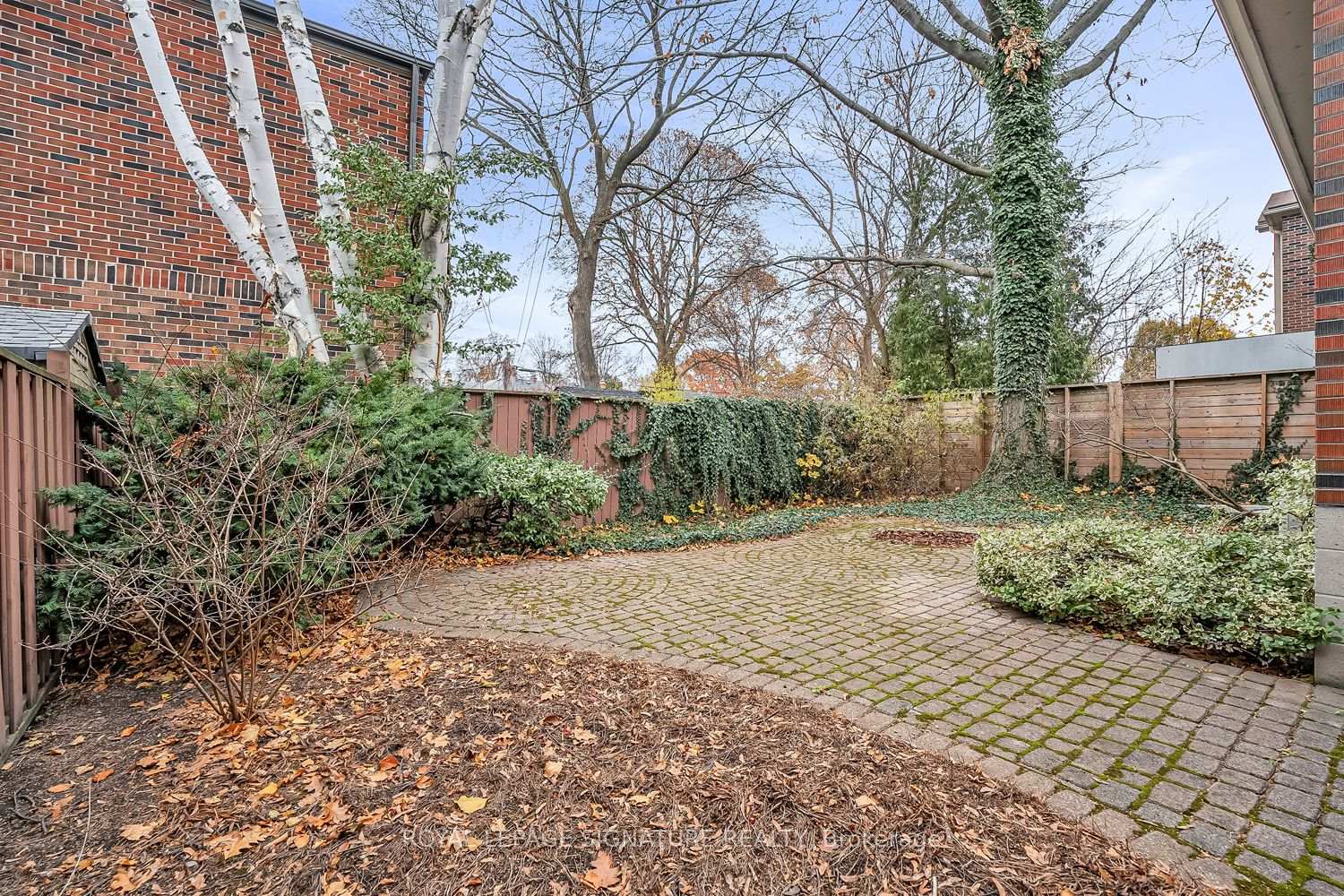Photo 36 of 72 Bessborough Drive, Toronto, Leaside — HOMEH