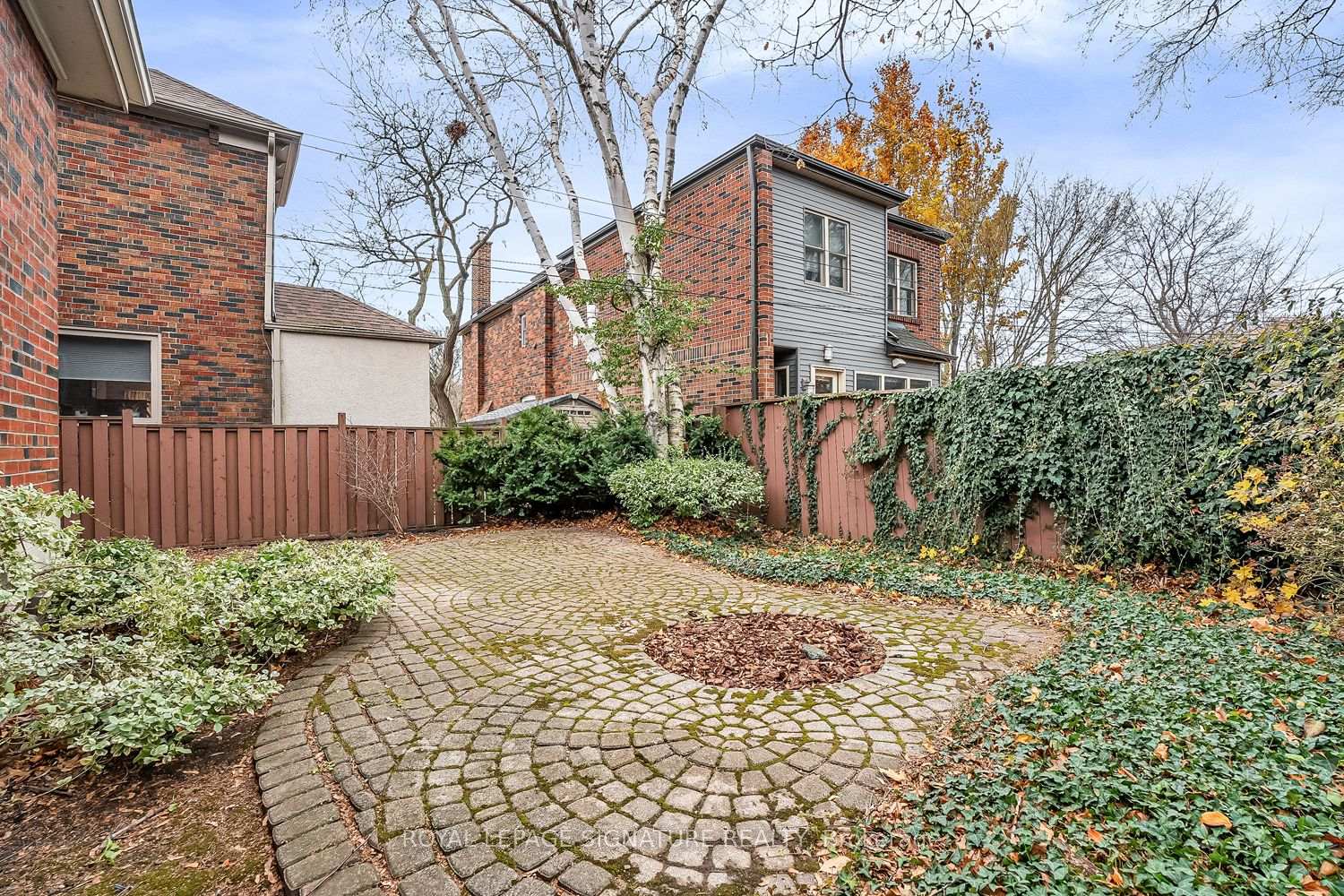 Photo 37 of 72 Bessborough Drive, Toronto, Leaside — HOMEH