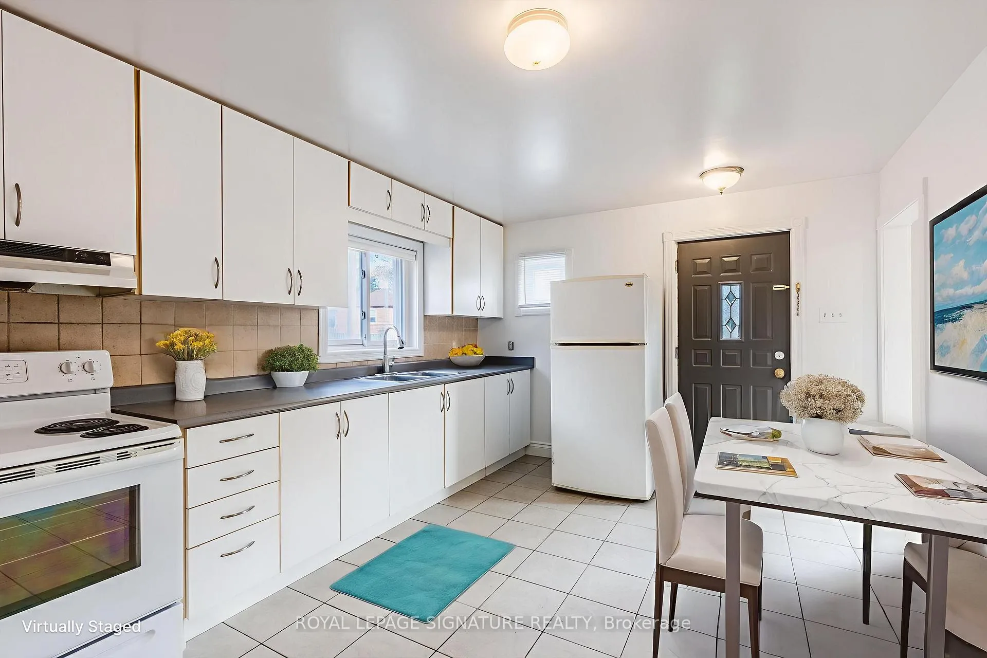 Photo 3 of 136 Meighen Avenue, Toronto, O'Connor-Parkview — HOMEH