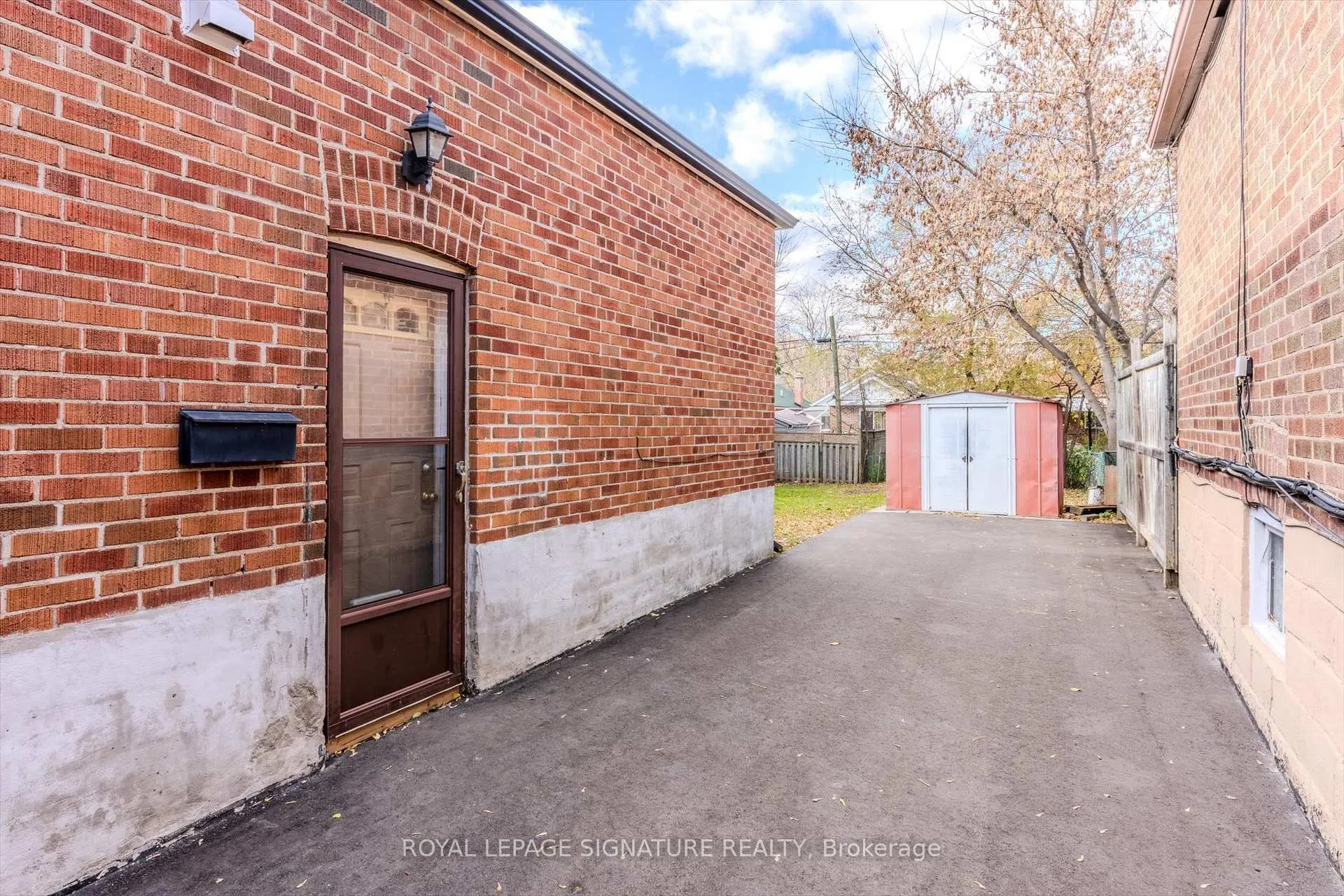 Photo 10 of 136 Meighen Avenue, Toronto, O'Connor-Parkview — HOMEH