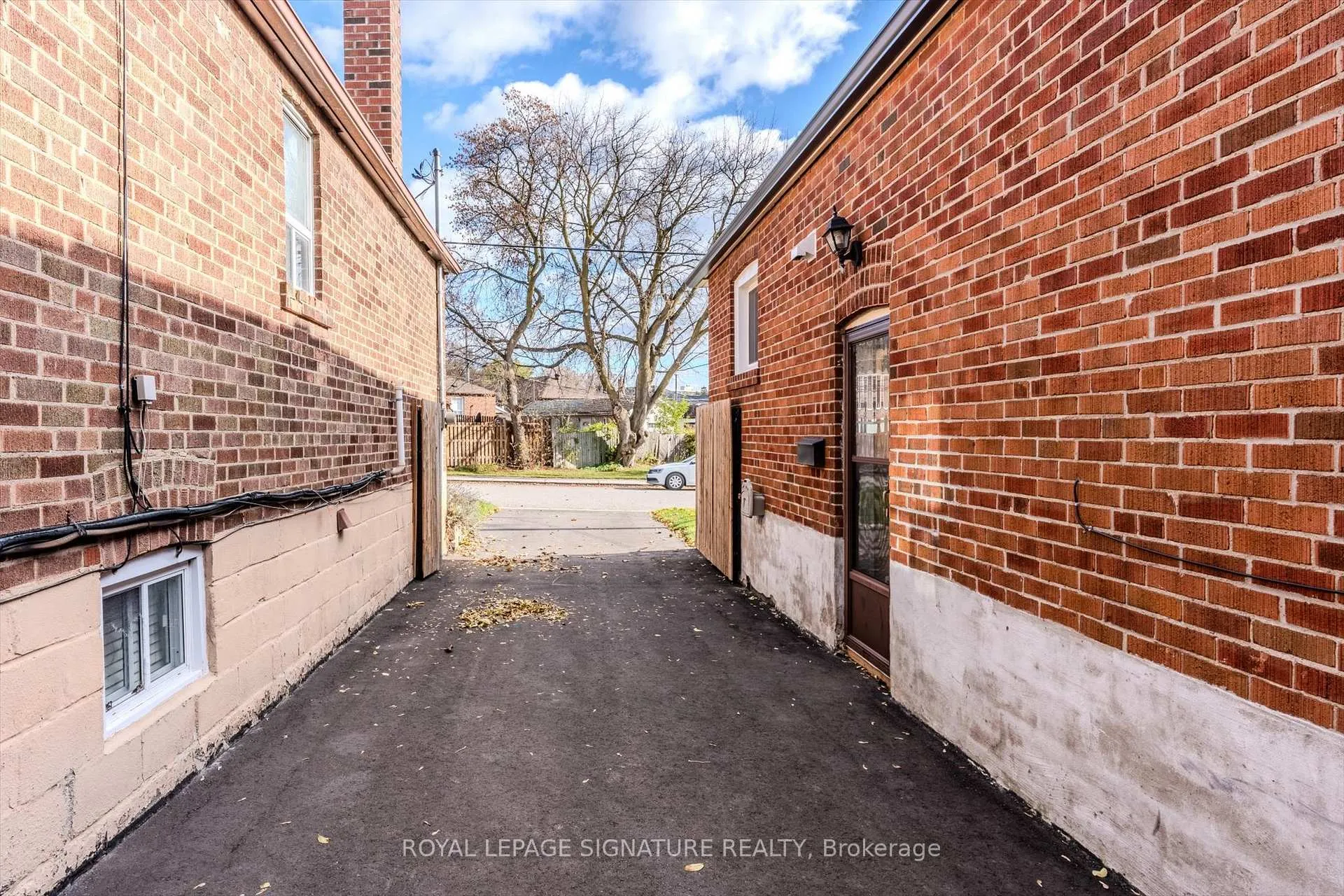 Photo 12 of 136 Meighen Avenue, Toronto, O'Connor-Parkview — HOMEH