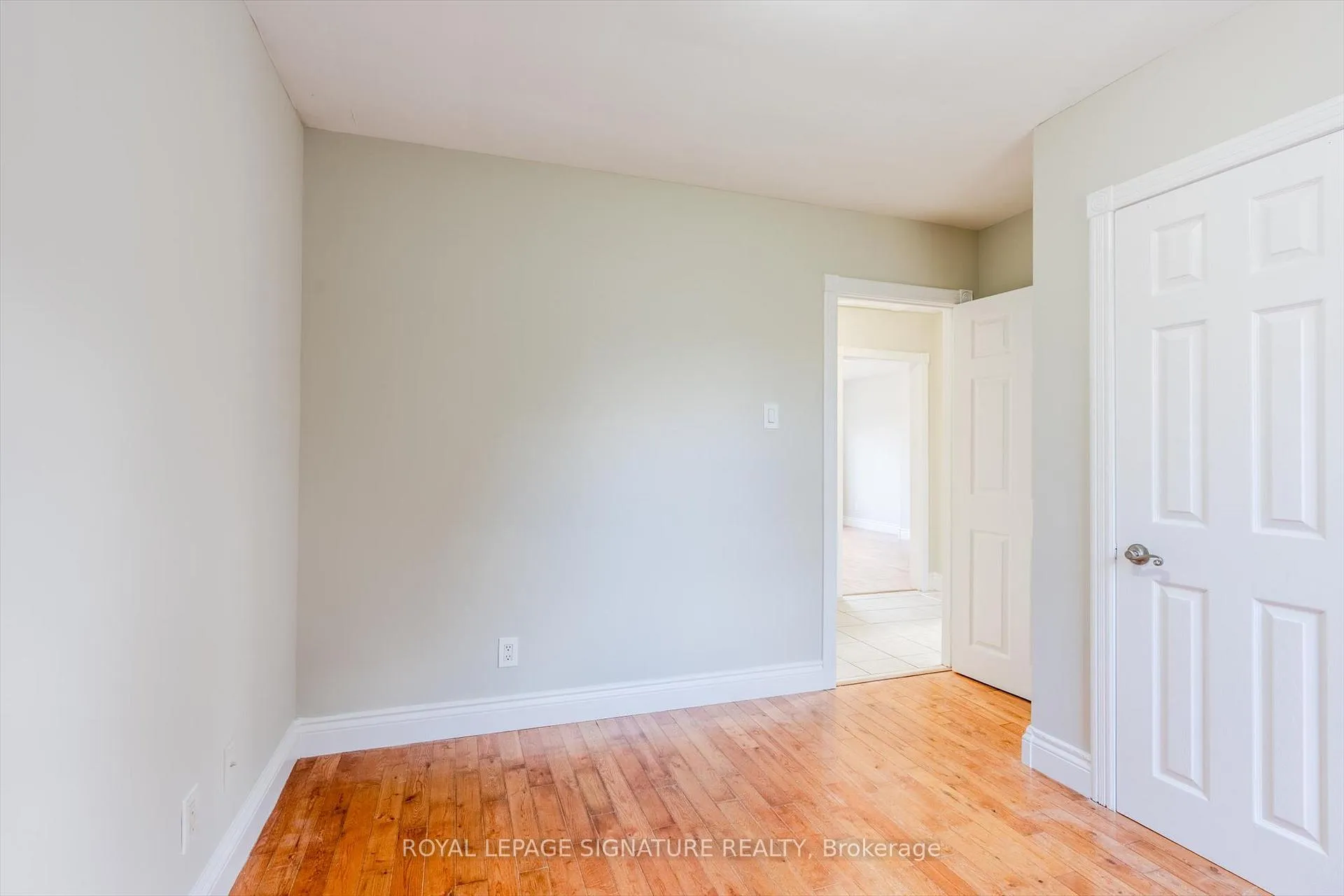 Photo 24 of 136 Meighen Avenue, Toronto, O'Connor-Parkview — HOMEH
