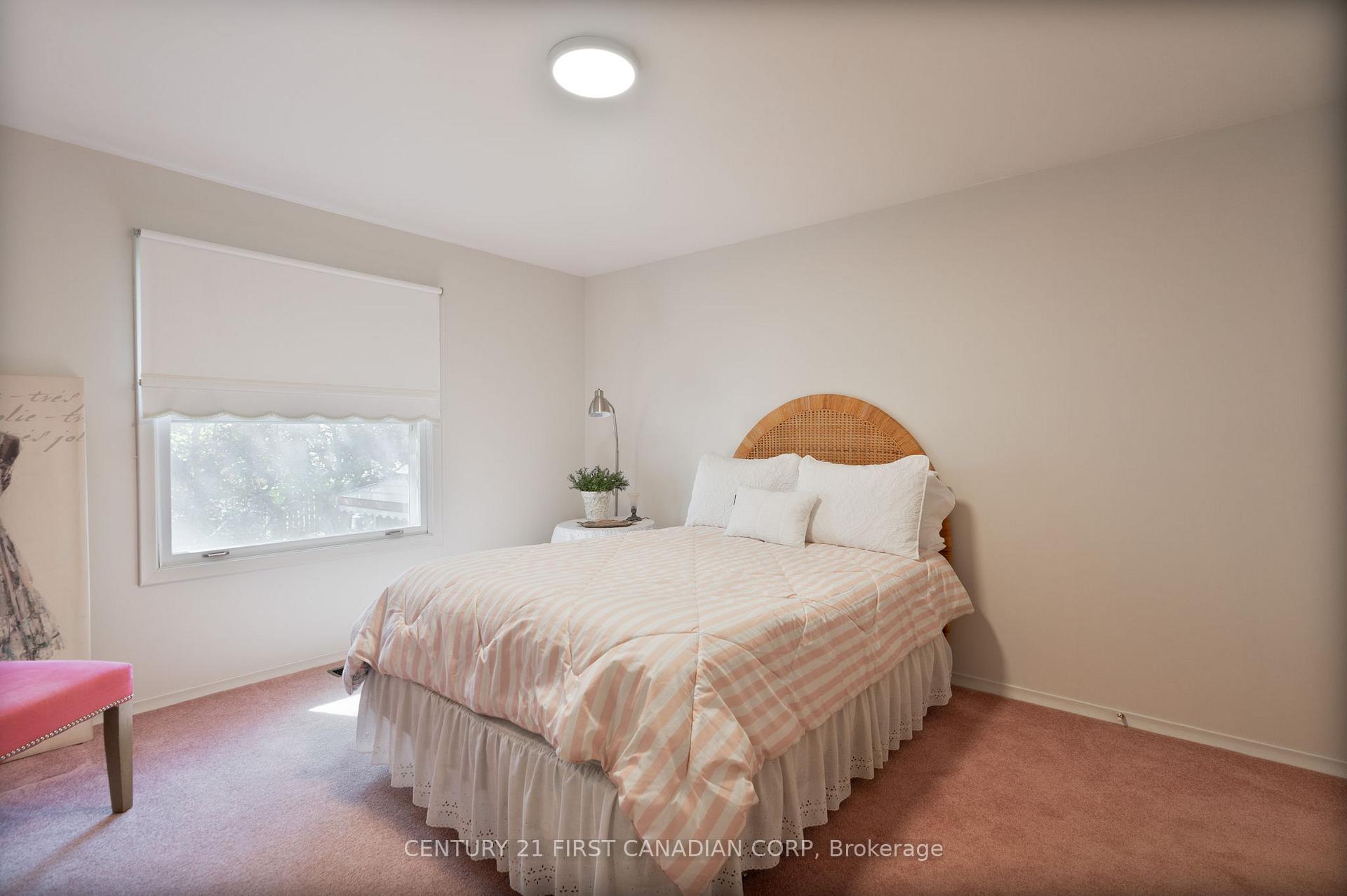 Photo 15 of 456 Maple Street, Strathroy-Caradoc, NW — HOMEH