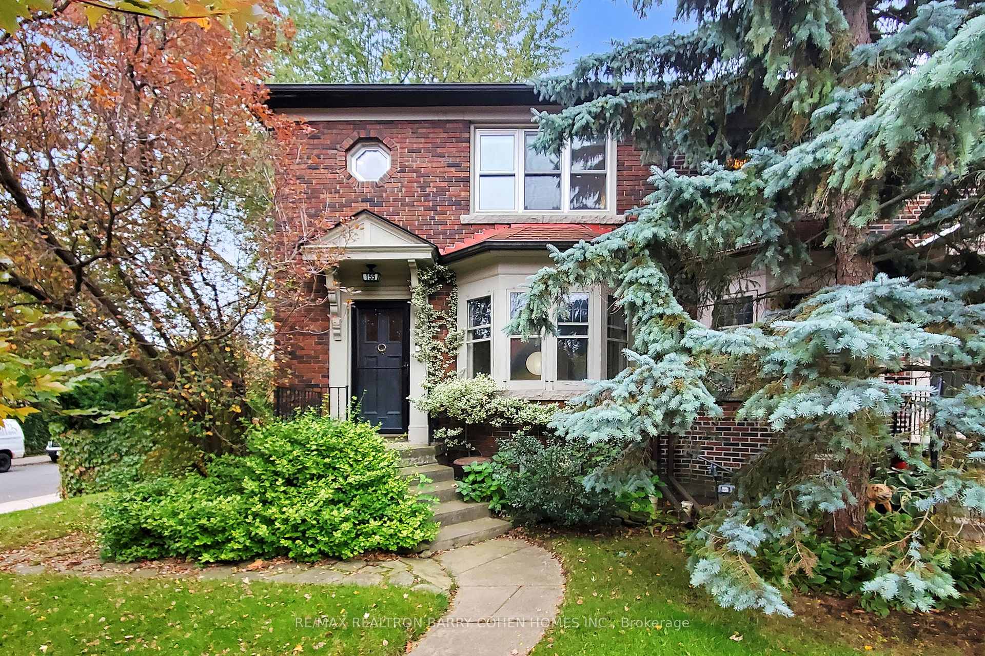 Photo 2 of 155 Parkhurst Boulevard, Toronto, Leaside — HOMEH