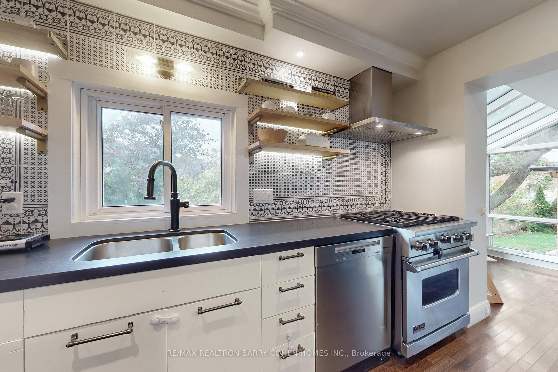 Photo 15 of 155 Parkhurst Boulevard, Toronto, Leaside — HOMEH
