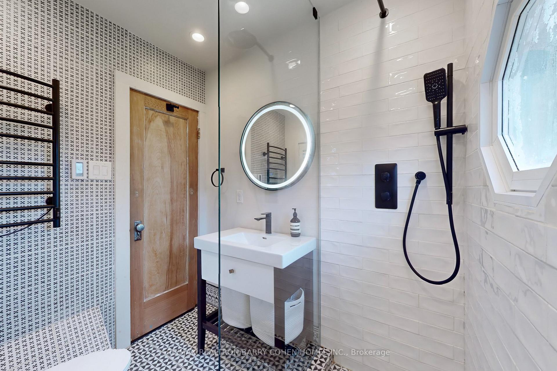 Photo 25 of 155 Parkhurst Boulevard, Toronto, Leaside — HOMEH