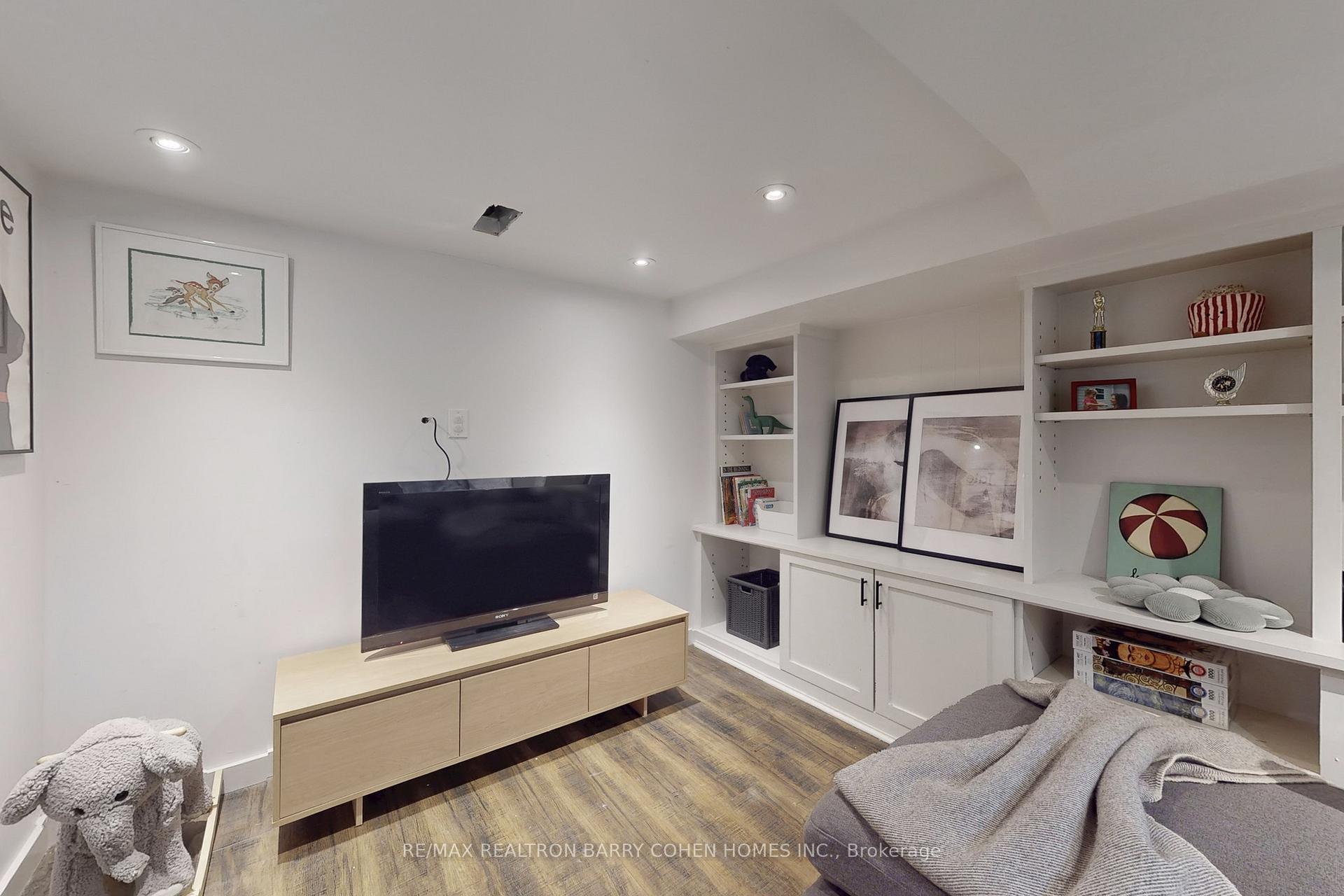 Photo 28 of 155 Parkhurst Boulevard, Toronto, Leaside — HOMEH