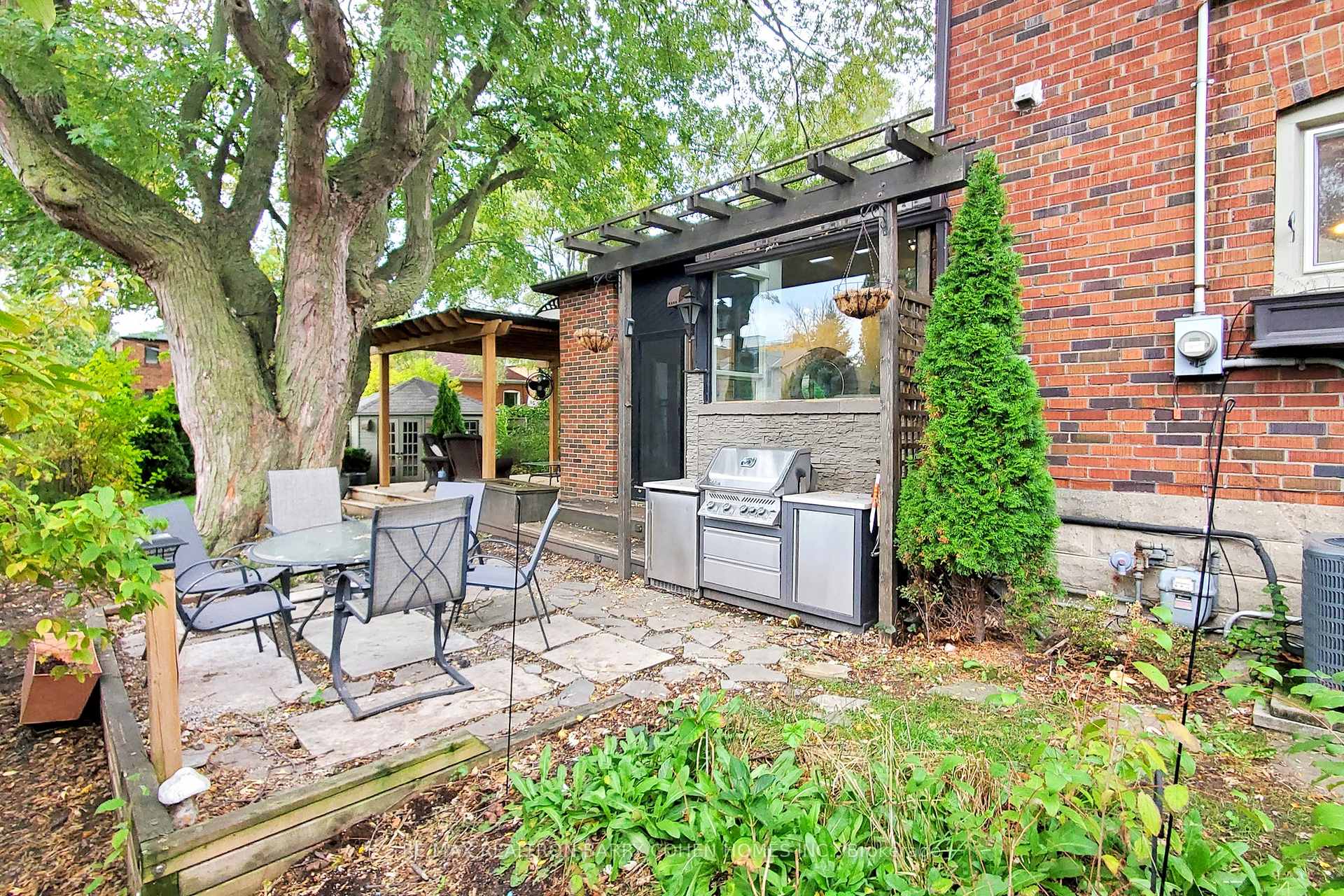 Photo 35 of 155 Parkhurst Boulevard, Toronto, Leaside — HOMEH