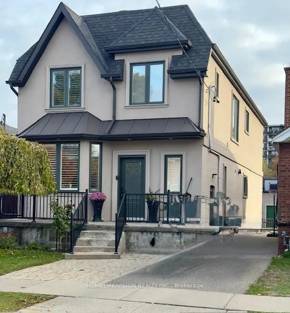 Front of Unit Basement, 165 Torrens Avenue