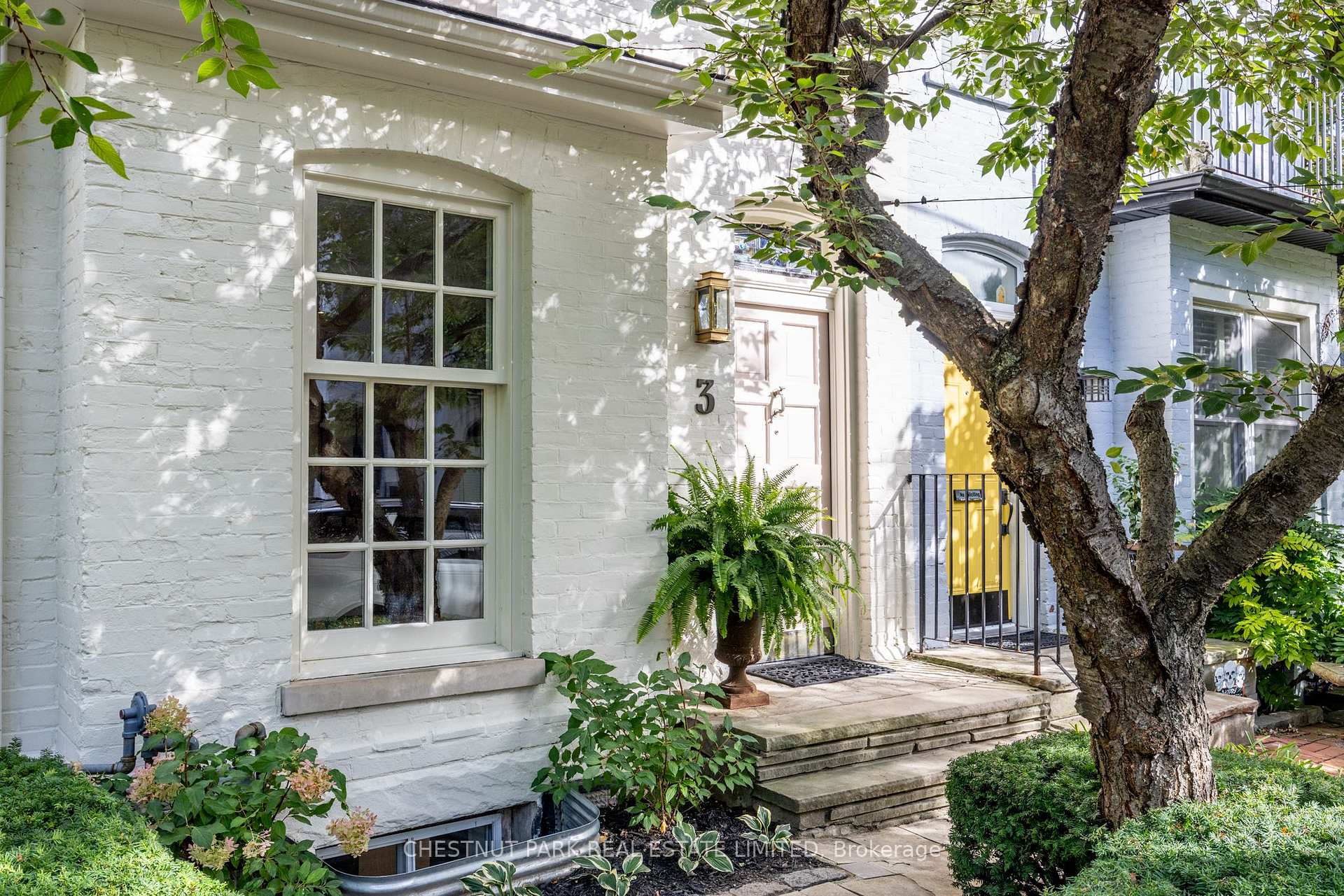 Front of 3 Ottawa Street