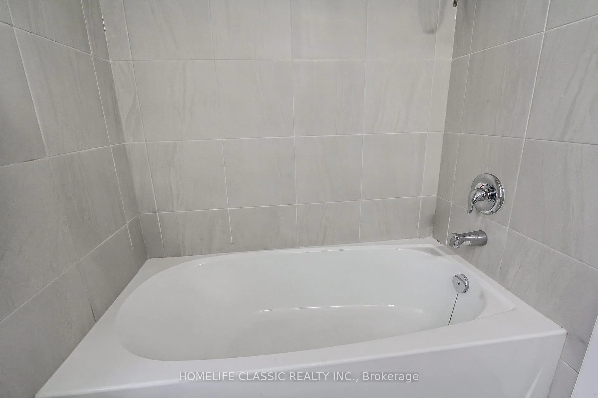 Photo 36 of Unit #1, 590 North Service Road, Hamilton, Lakeshore — HOMEH