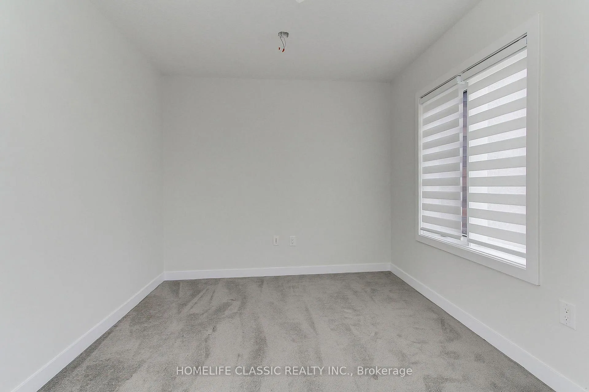 Photo 40 of Unit #1, 590 North Service Road, Hamilton, Lakeshore — HOMEH