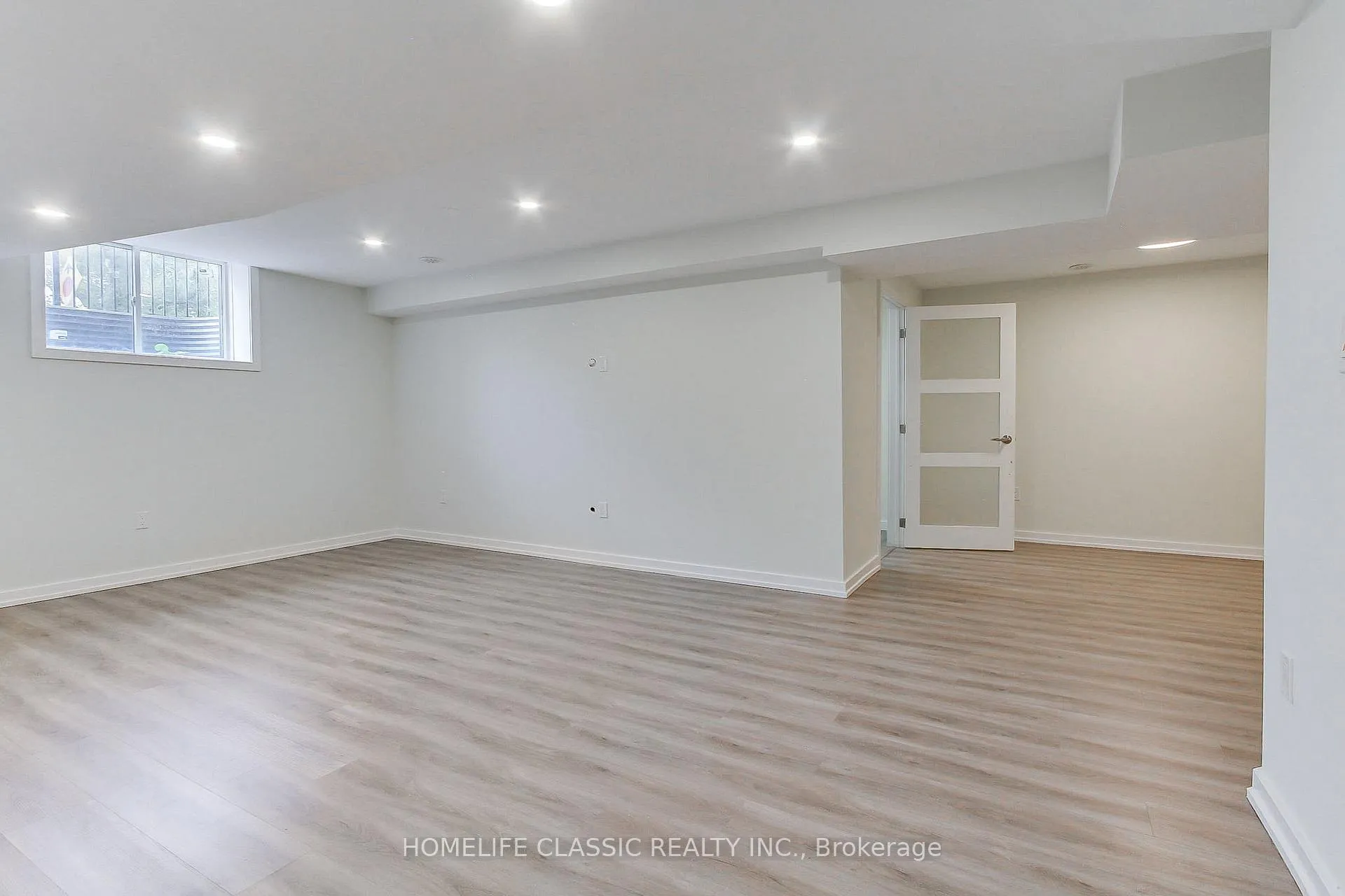 Photo 46 of Unit #1, 590 North Service Road, Hamilton, Lakeshore — HOMEH