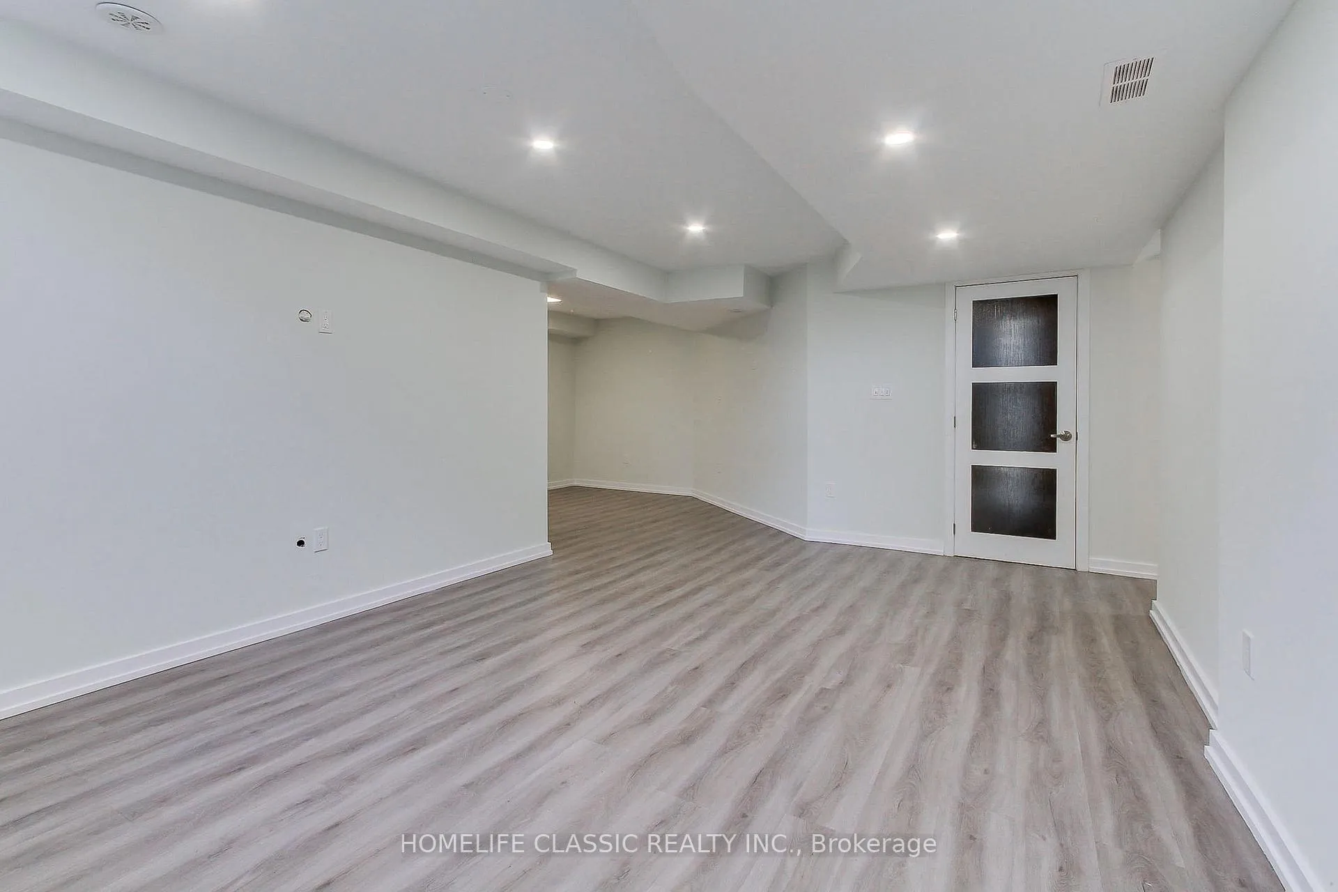 Photo 47 of Unit #1, 590 North Service Road, Hamilton, Lakeshore — HOMEH