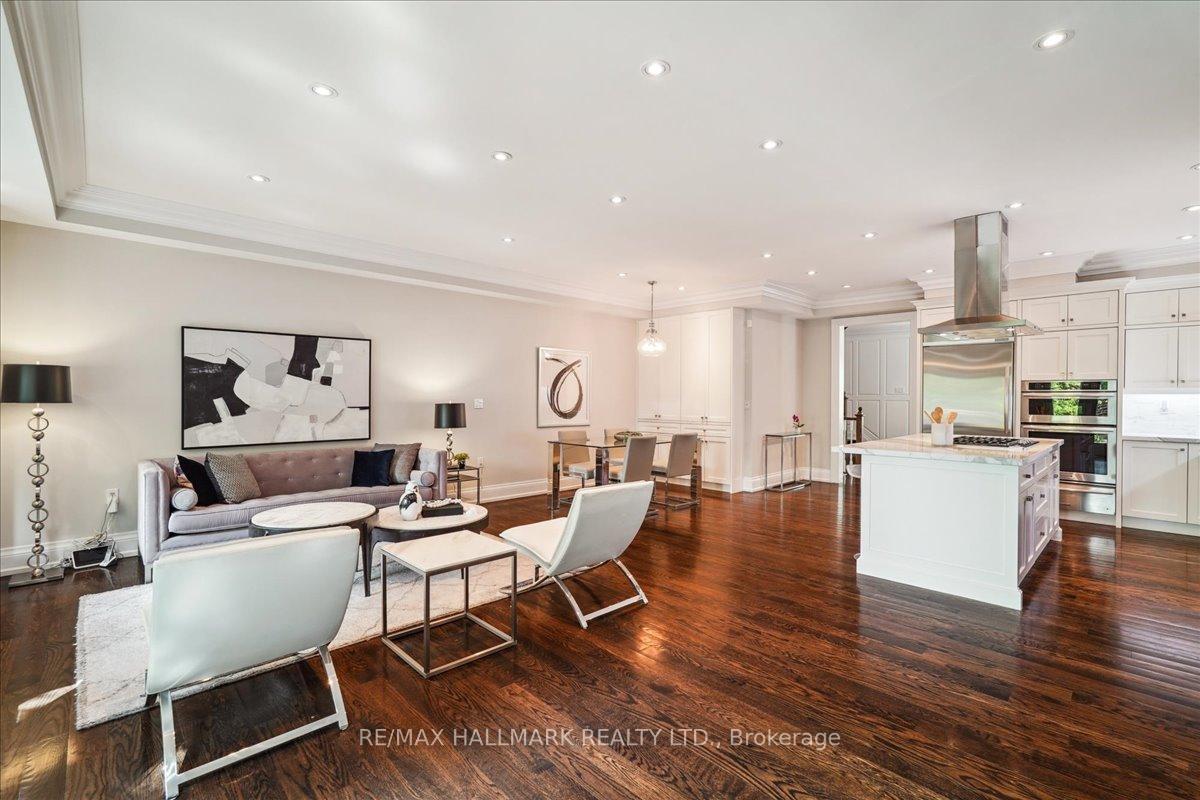 Photo 16 of 135 Glenvale Boulevard, Toronto, Leaside — HOMEH