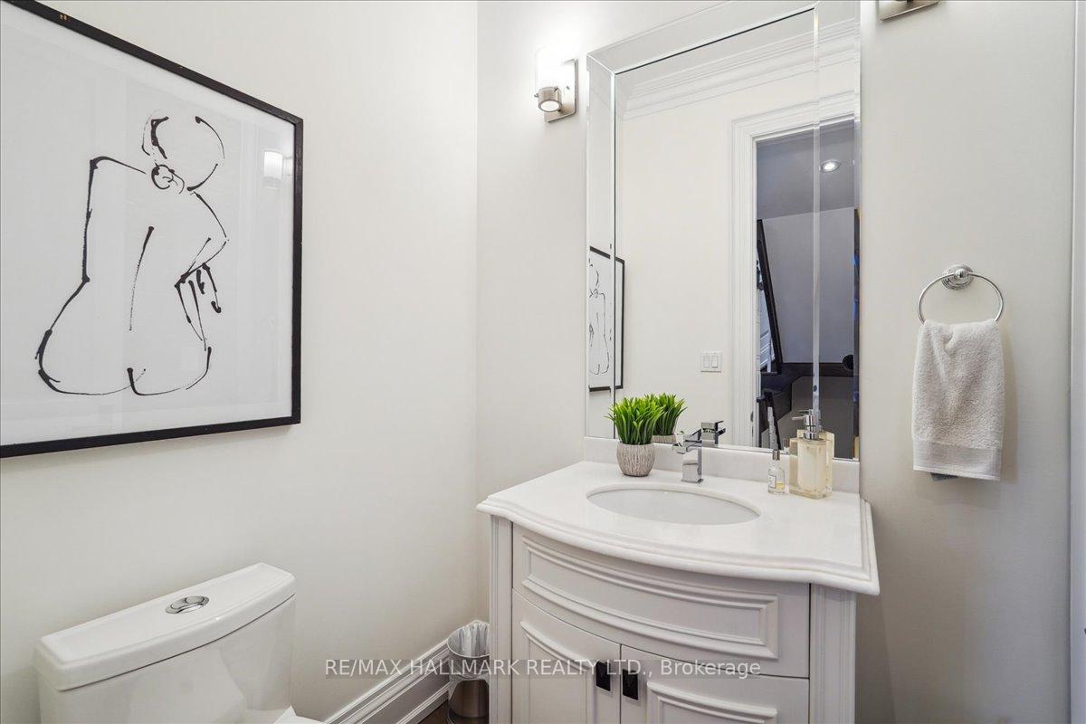Photo 18 of 135 Glenvale Boulevard, Toronto, Leaside — HOMEH