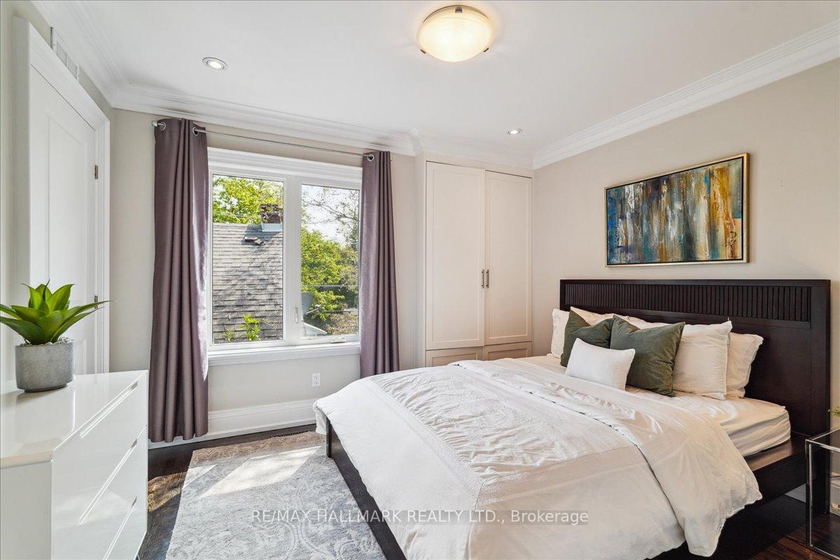 Photo 25 of 135 Glenvale Boulevard, Toronto, Leaside — HOMEH