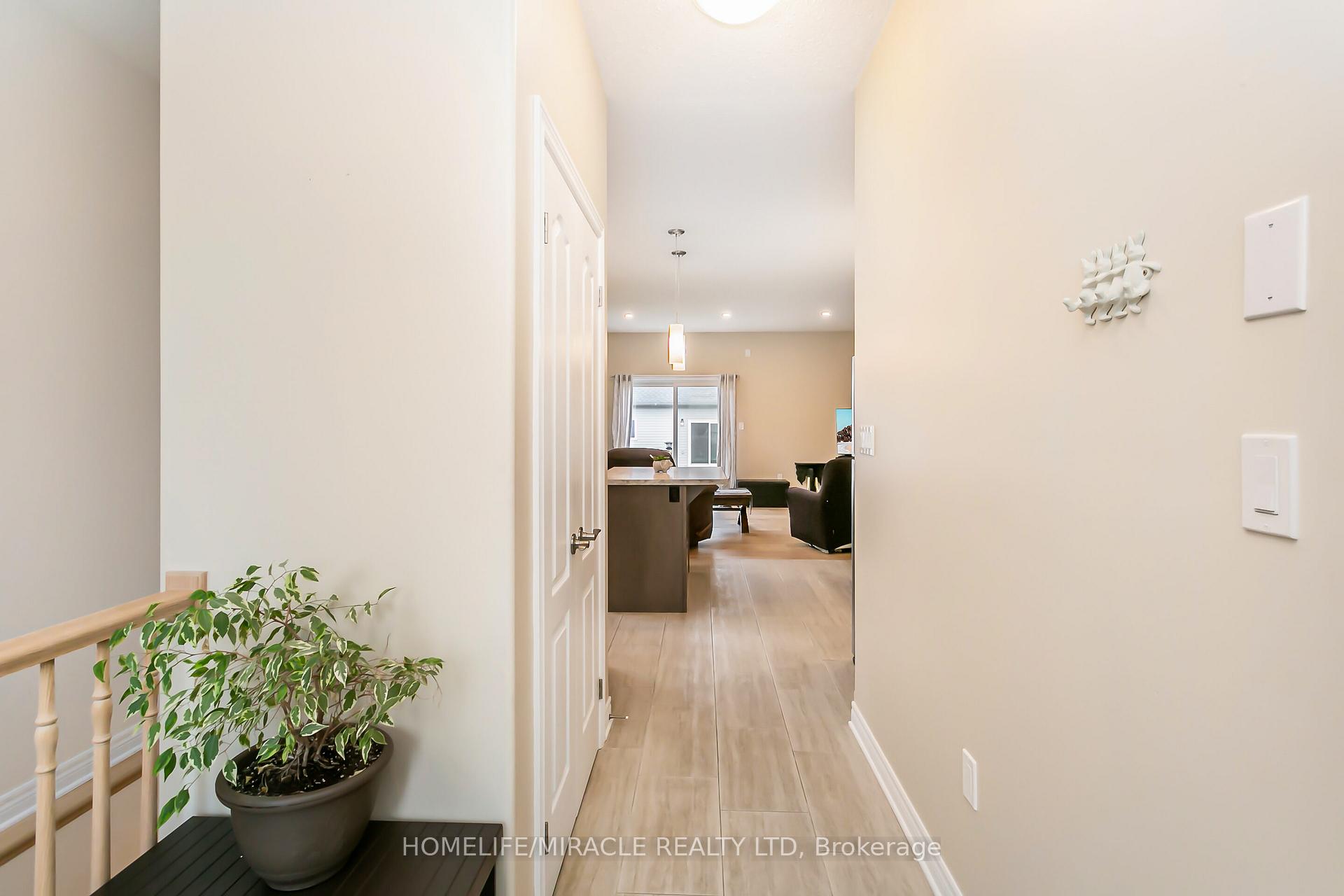 Photo 6 of 15 Tucker Street, Thorold, Hurricane/Merrittville — HOMEH