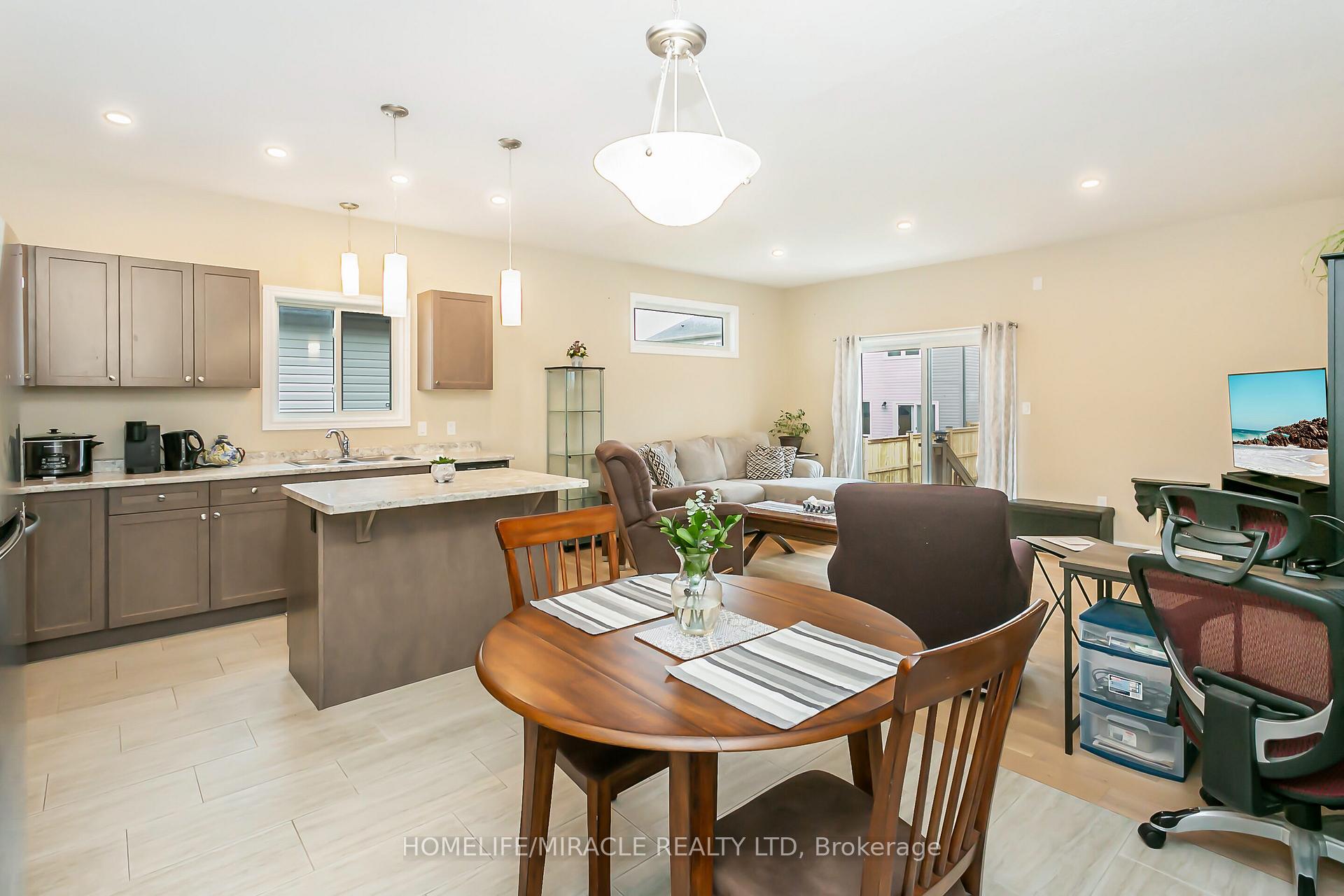 Photo 17 of 15 Tucker Street, Thorold, Hurricane/Merrittville — HOMEH
