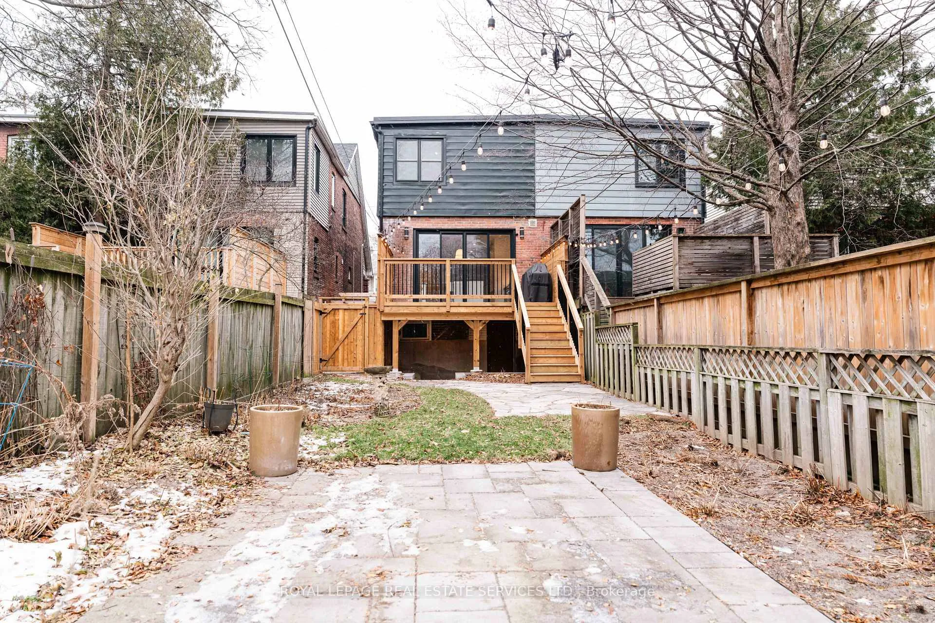 Photo 10 of 51 Wolverleigh Boulevard, Toronto, Danforth — HOMEH