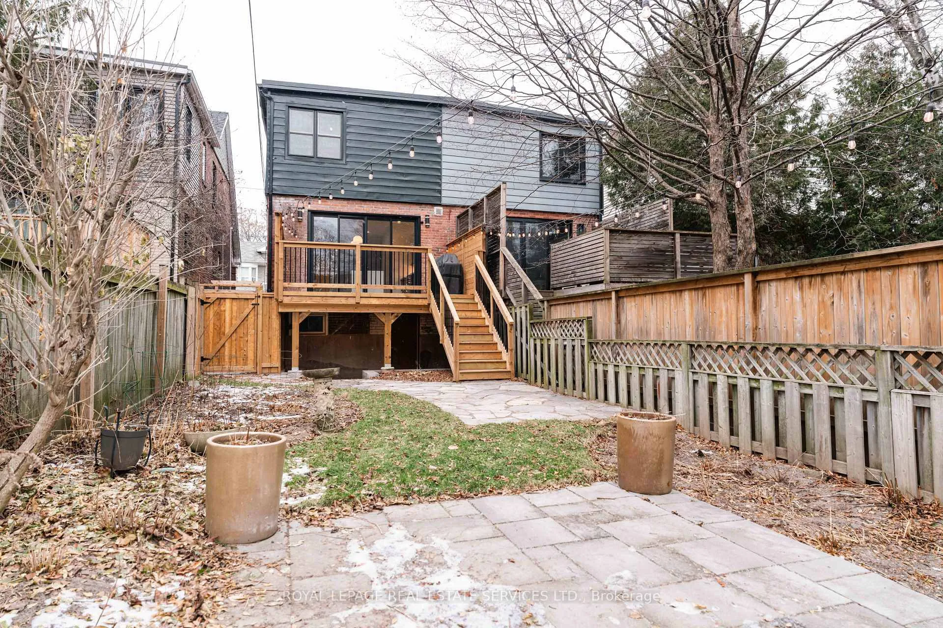 Photo 11 of 51 Wolverleigh Boulevard, Toronto, Danforth — HOMEH