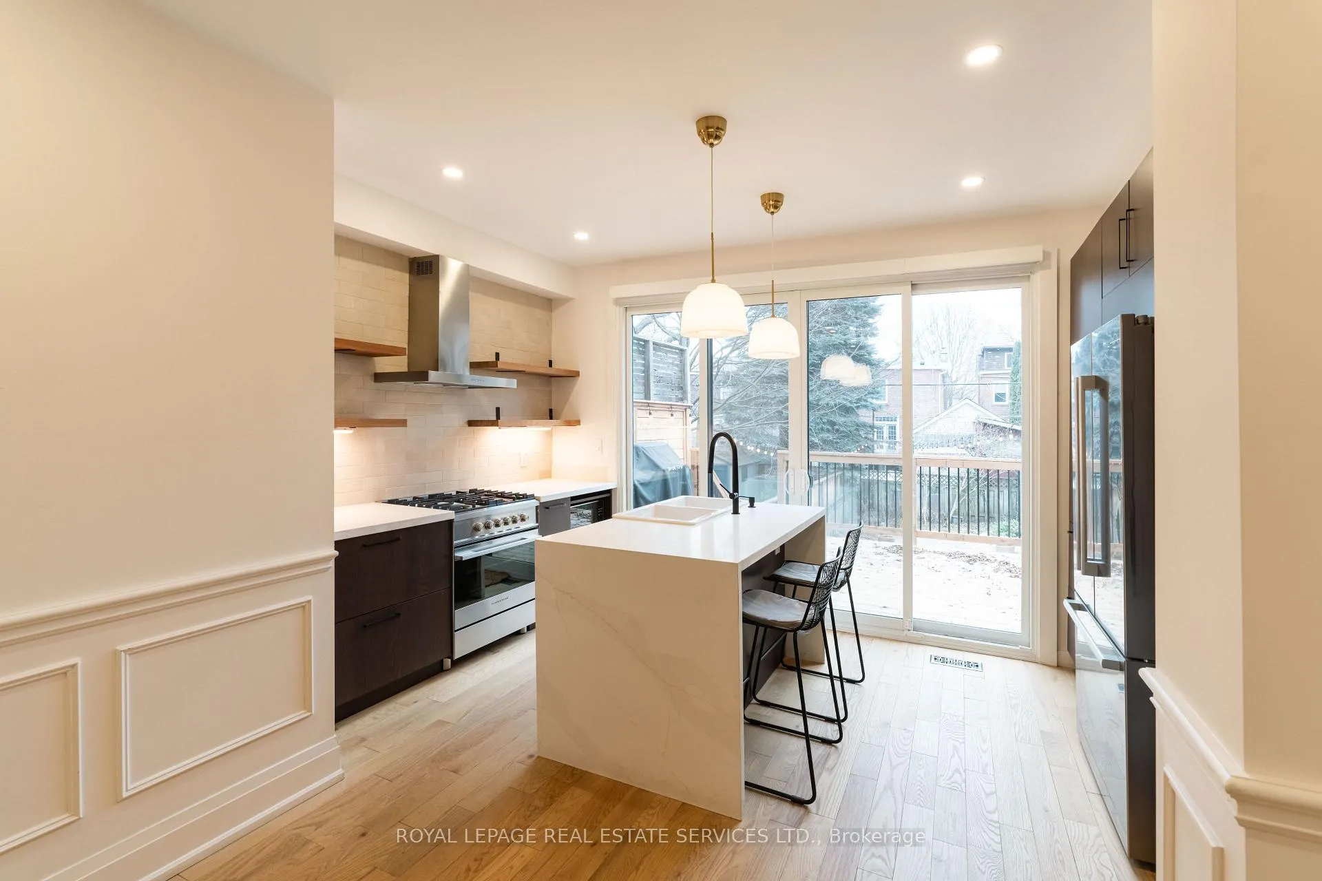 Photo 34 of 51 Wolverleigh Boulevard, Toronto, Danforth — HOMEH