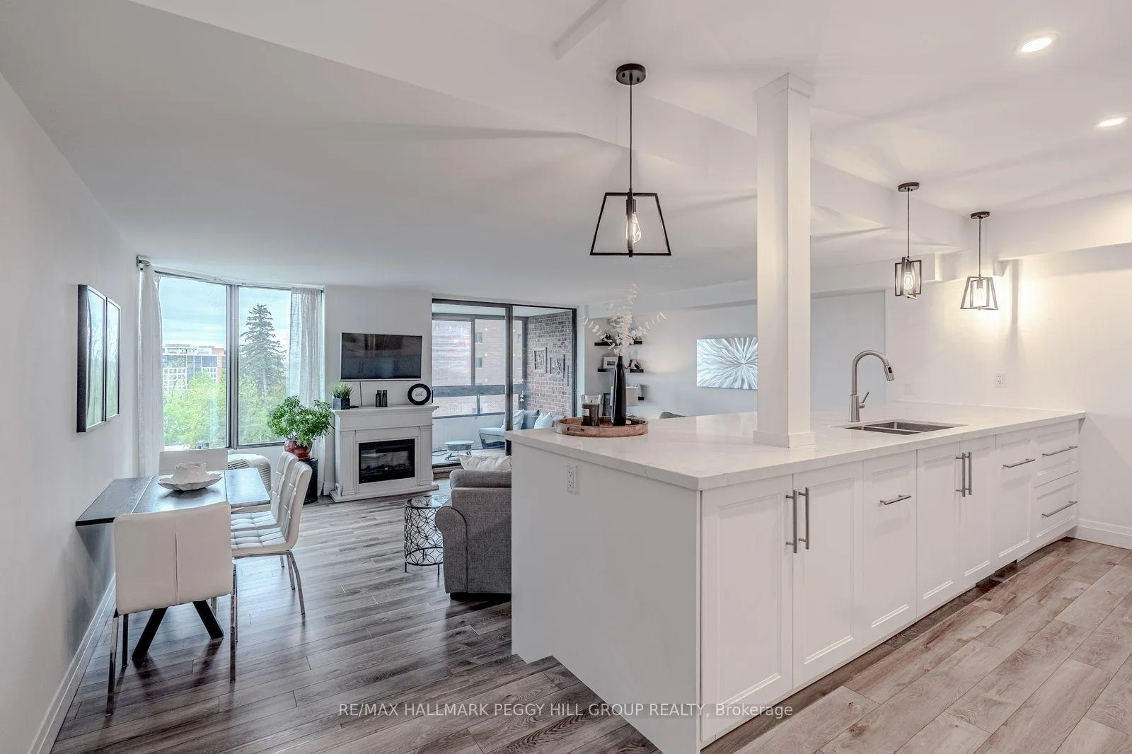 Photo 3 of Unit 504, 181 Collier Street, Barrie, City Centre — HOMEH