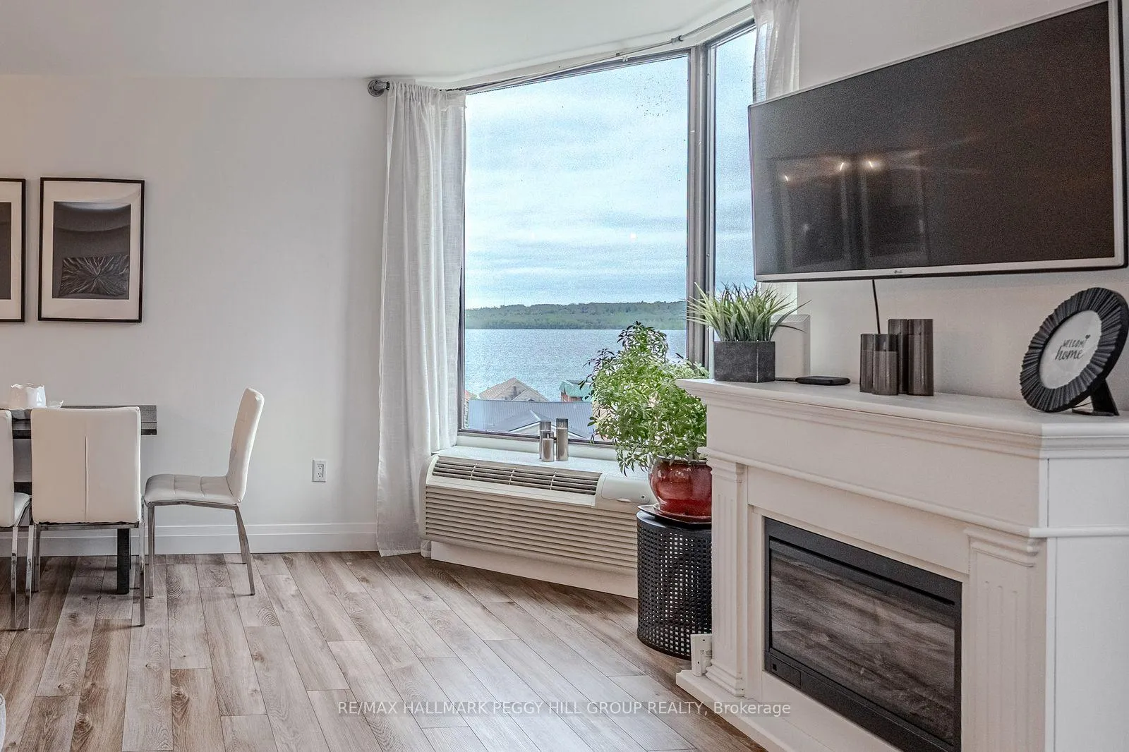 Photo 4 of Unit 504, 181 Collier Street, Barrie, City Centre — HOMEH