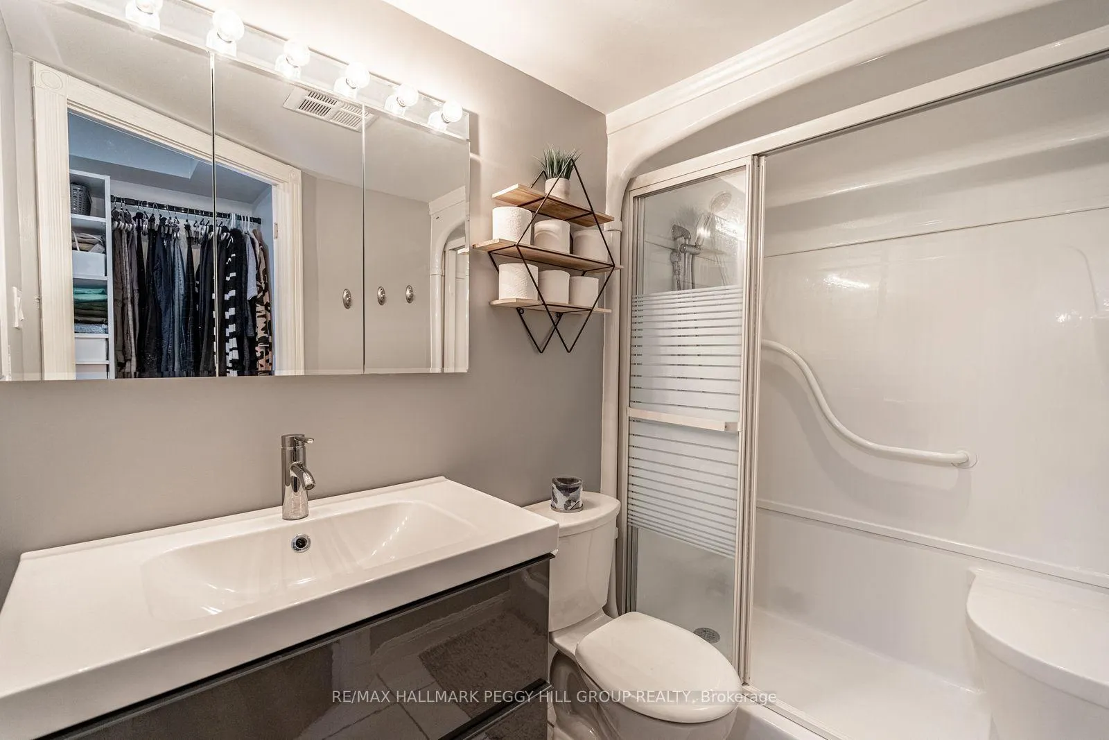 Photo 9 of Unit 504, 181 Collier Street, Barrie, City Centre — HOMEH