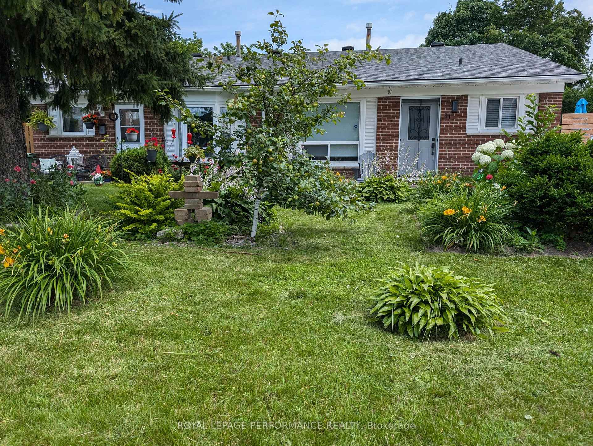 Photo 2 of 81 Dalehurst Drive, Ottawa, Tanglewood — HOMEH