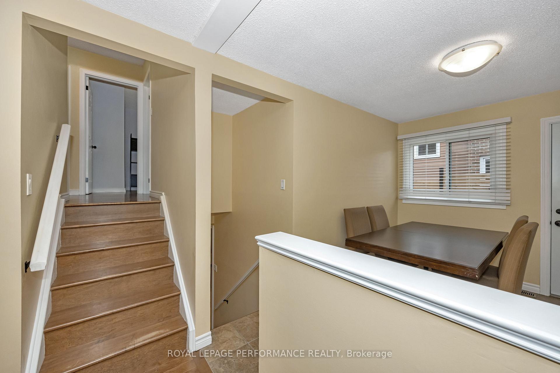 Photo 16 of 81 Dalehurst Drive, Ottawa, Tanglewood — HOMEH