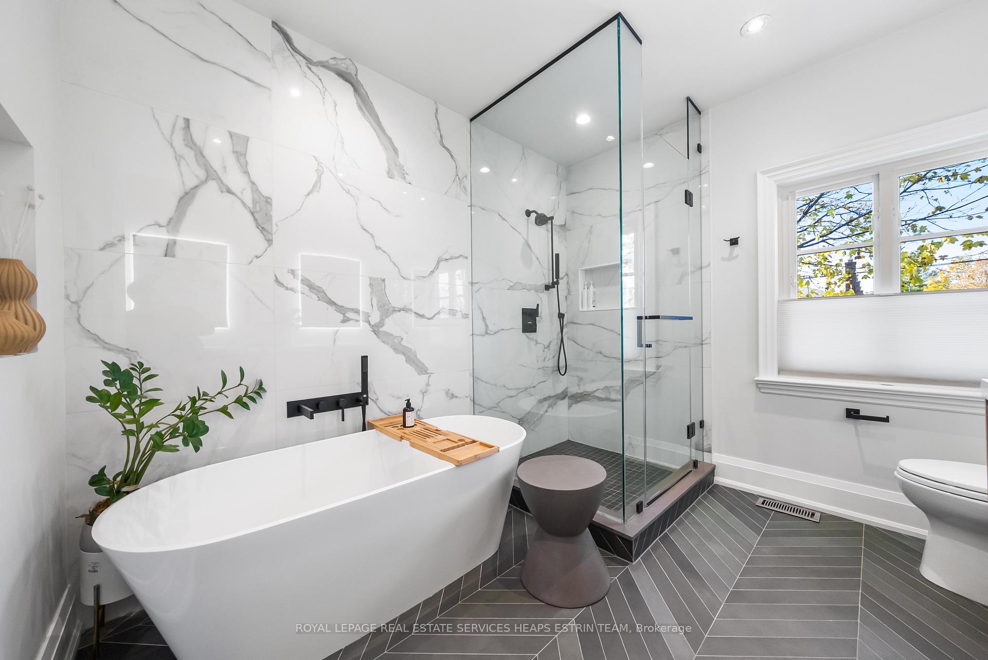 Photo 27 of 160 Parkhurst Boulevard, Toronto, Leaside — HOMEH