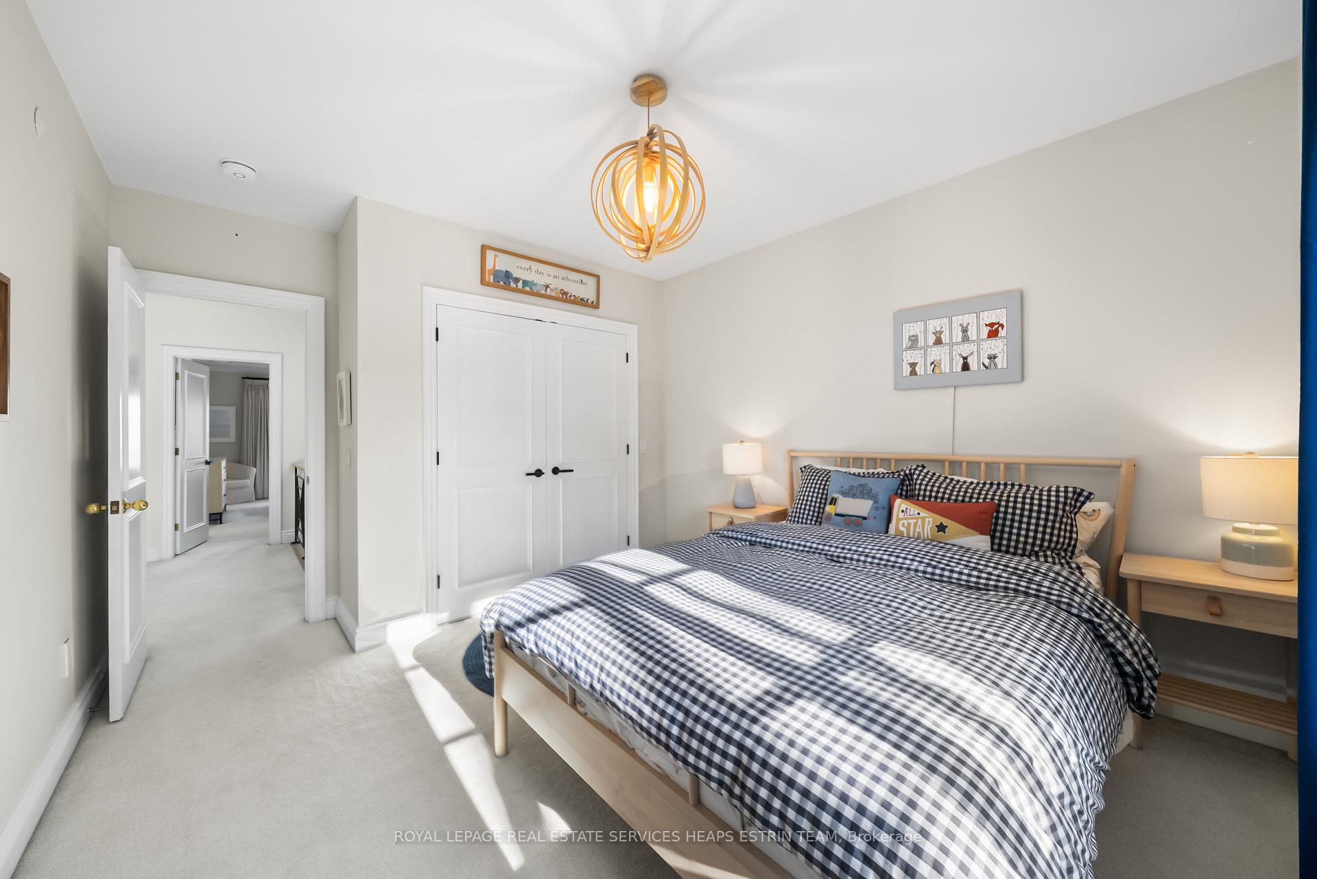 Photo 31 of 160 Parkhurst Boulevard, Toronto, Leaside — HOMEH