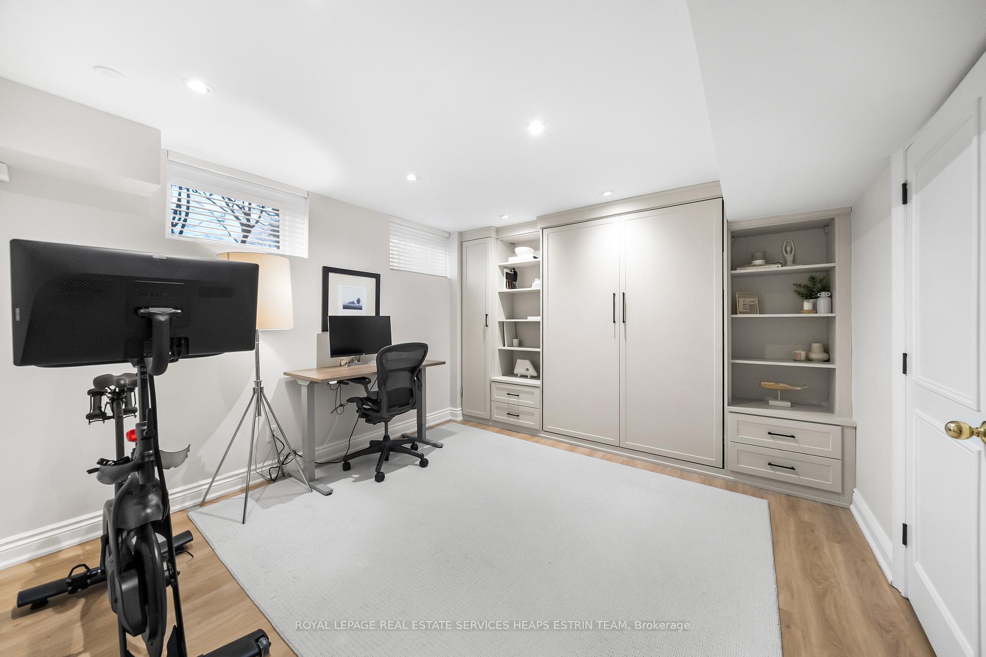 Photo 38 of 160 Parkhurst Boulevard, Toronto, Leaside — HOMEH