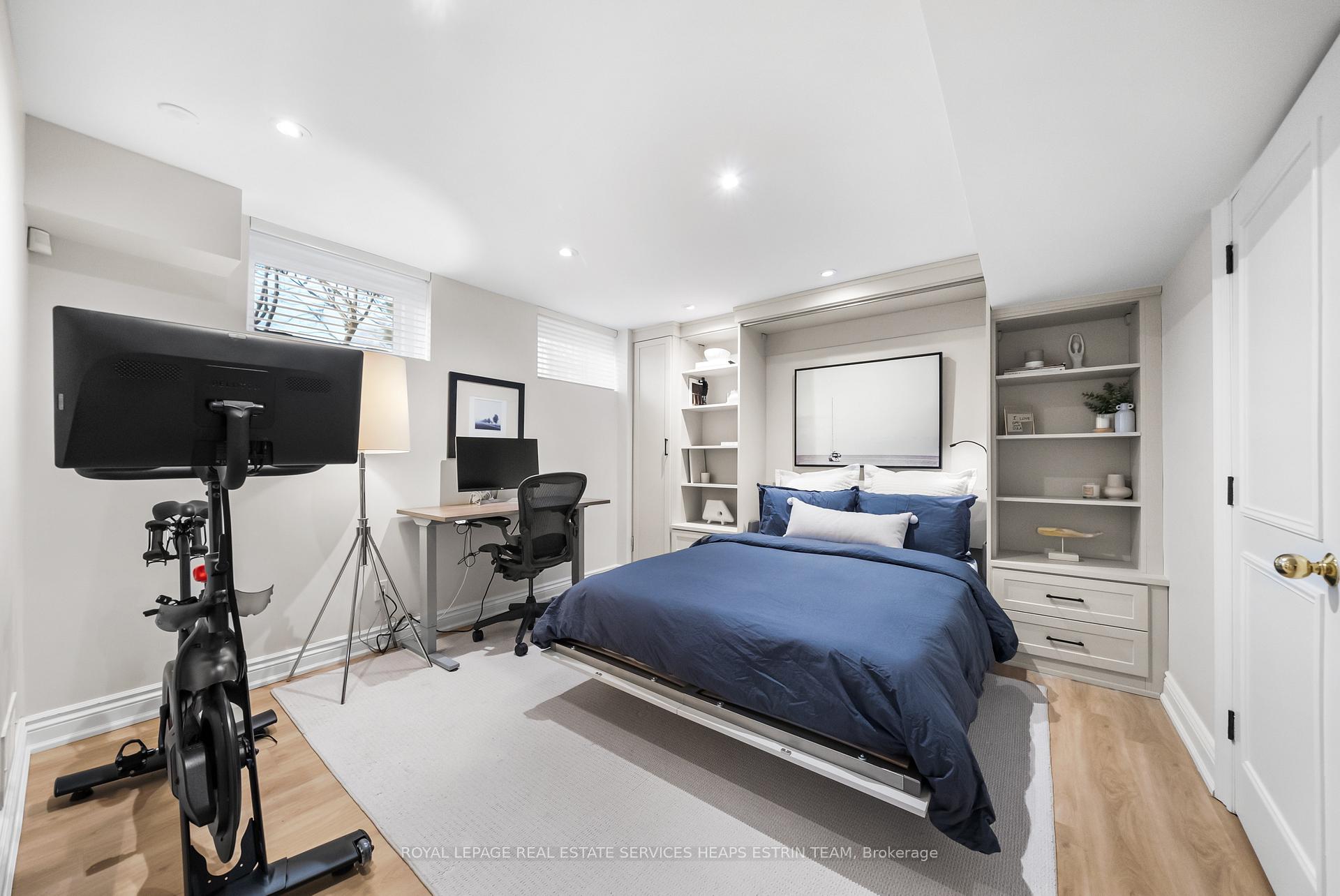 Photo 39 of 160 Parkhurst Boulevard, Toronto, Leaside — HOMEH