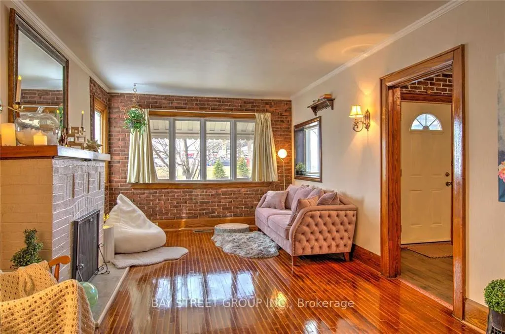 Photo 4 of 109 Ritson Road N, Oshawa, O'Neill — HOMEH