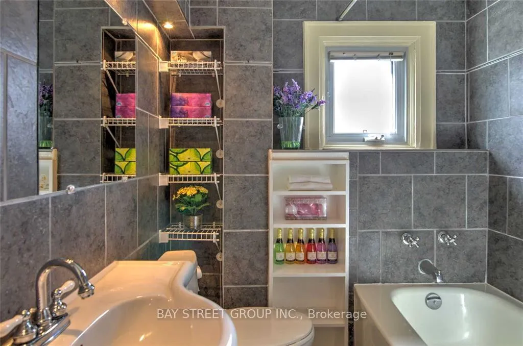 Photo 17 of 109 Ritson Road N, Oshawa, O'Neill — HOMEH
