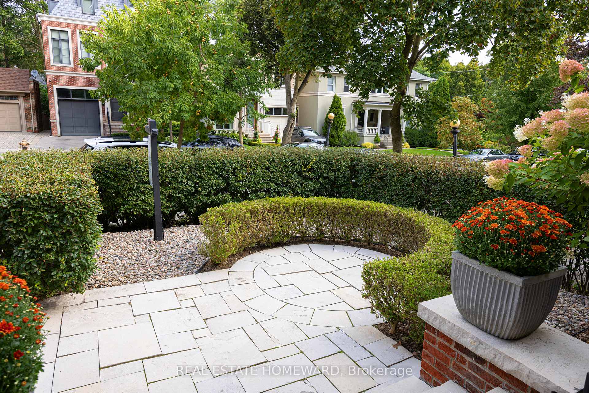 Photo 5 of 315 Rose Park Drive, Toronto, Rosedale-Moore Park — HOMEH