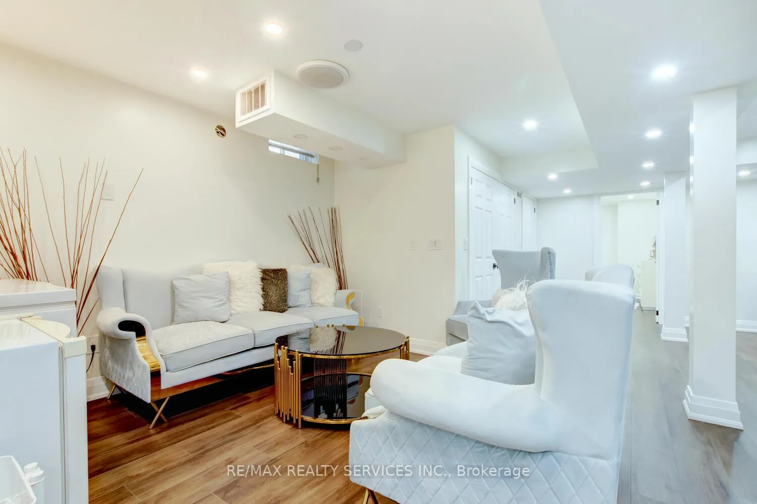 Photo 31 of 38 Cape Dorset Crescent, Brampton, Sandringham-Wellington — HOMEH