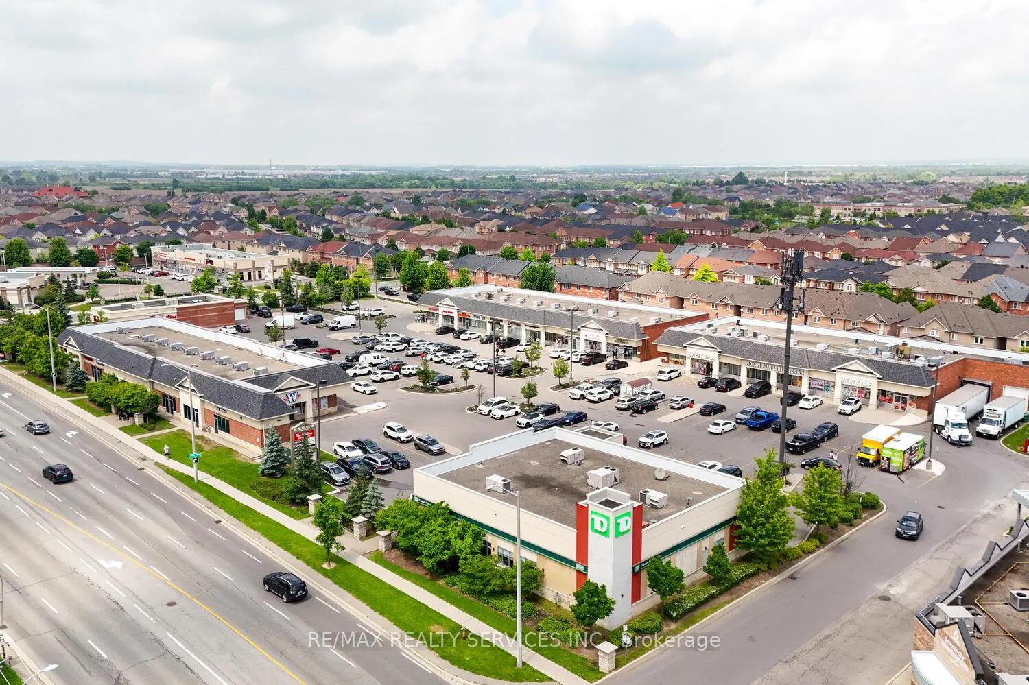 Photo 48 of 38 Cape Dorset Crescent, Brampton, Sandringham-Wellington — HOMEH